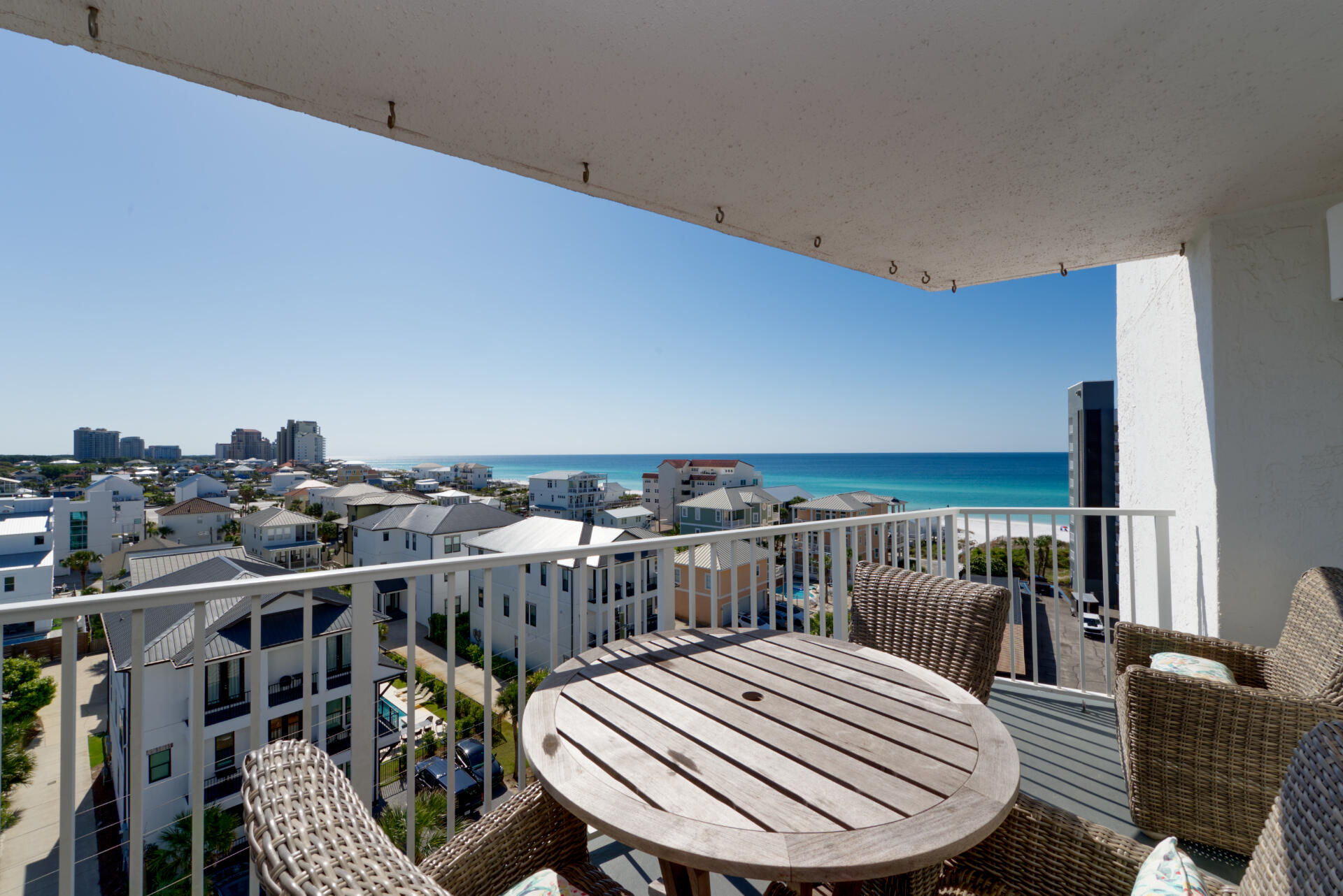 MAINSAIL CONDO PH 3 - Residential