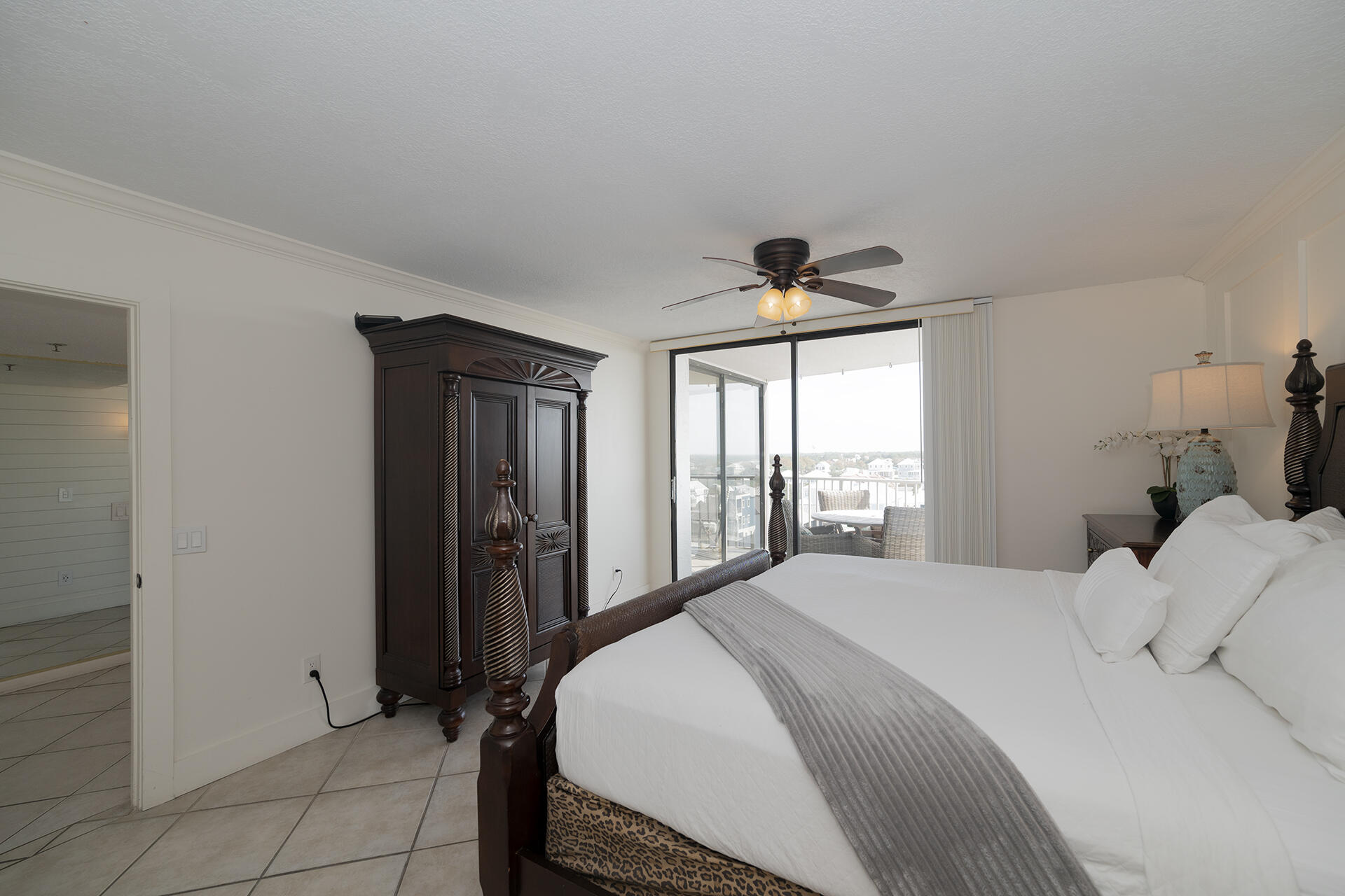 MAINSAIL CONDO PH 3 - Residential