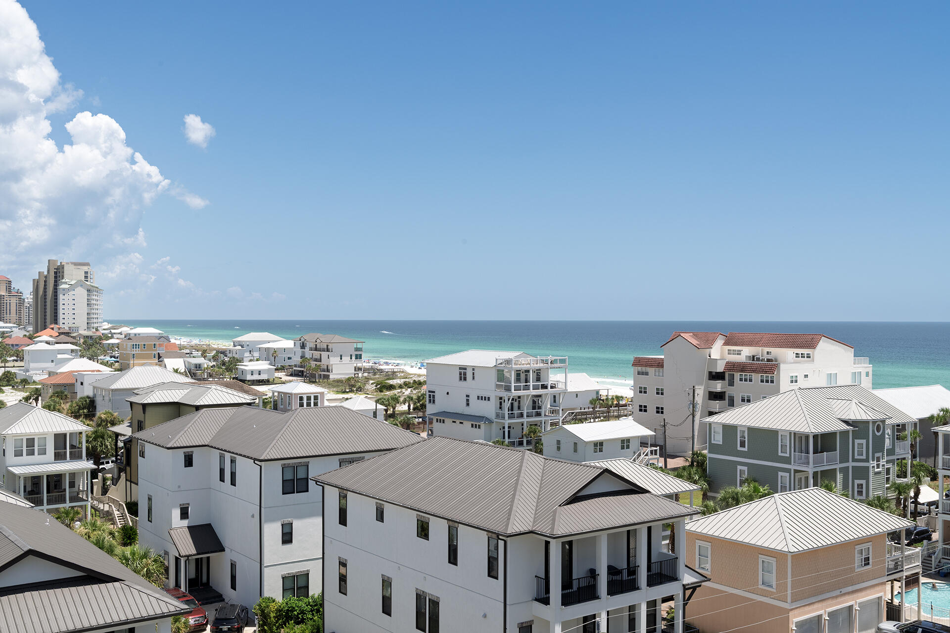 Gorgeous 2BR/2BA, 1,340SF end unit with two large balconies. This 7th floor unit has sweeping views of coastline, Choctawhatchee Bay & Gulf of Mexico. Entering the condo, you are greeted by white shiplap & an open floor plan. The kitchen features granite countertops, stainless appliances, breakfast bar, & laundry closet. The living space is large and open with access to the north and east facing balconies. The north facing balcony spans the length of the condo and has amazing views. The Gulf side balcony offers beautiful coastline views. Other features include a master suite with balcony access, hallway bath, two owner closet, & a pantry. Mainsail amenities include 2 Pools, 700FT of beach, tennis courts, covered parking, gated entry, & 24hr security. See you at the Beach!