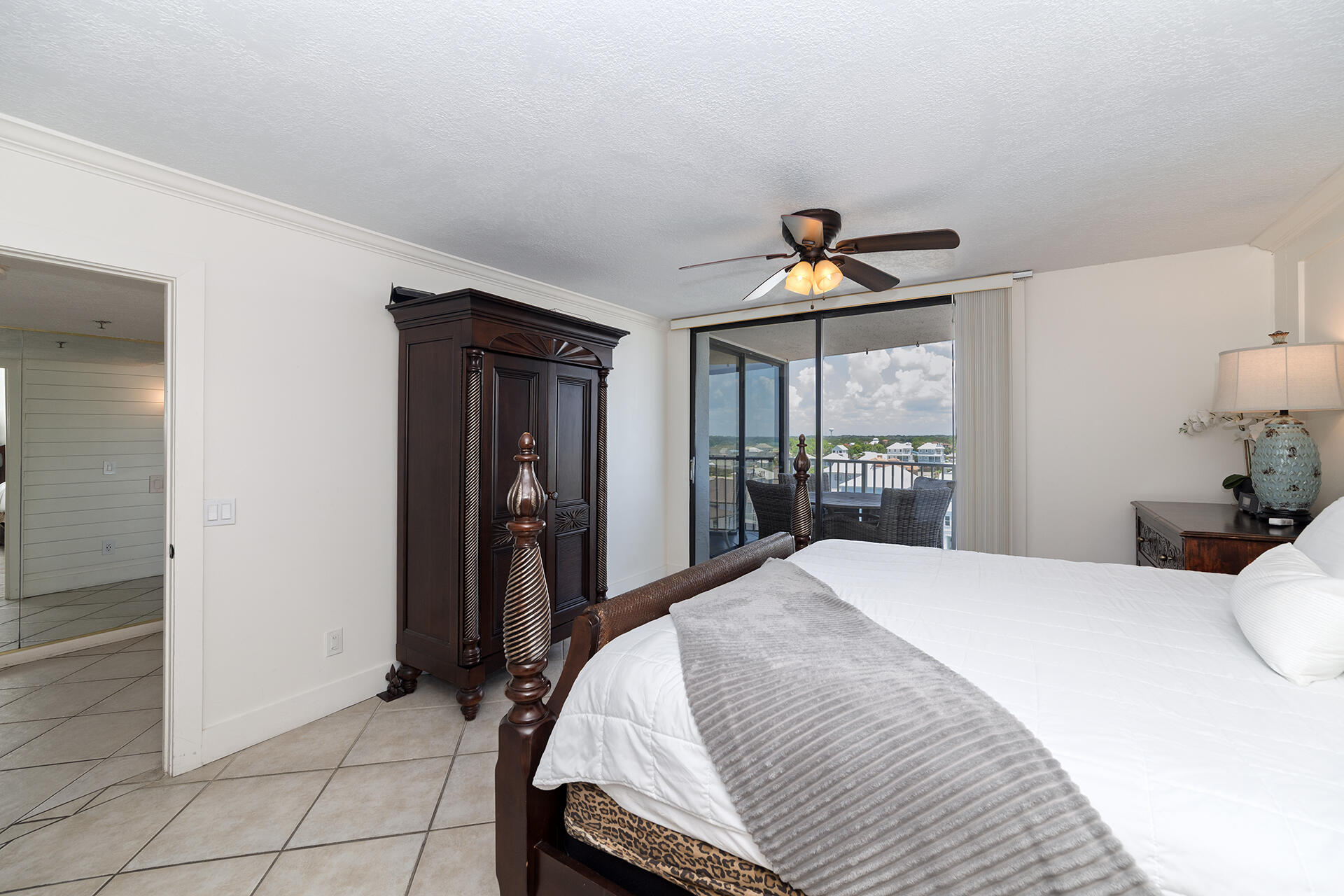 MAINSAIL CONDO PH 3 - Residential