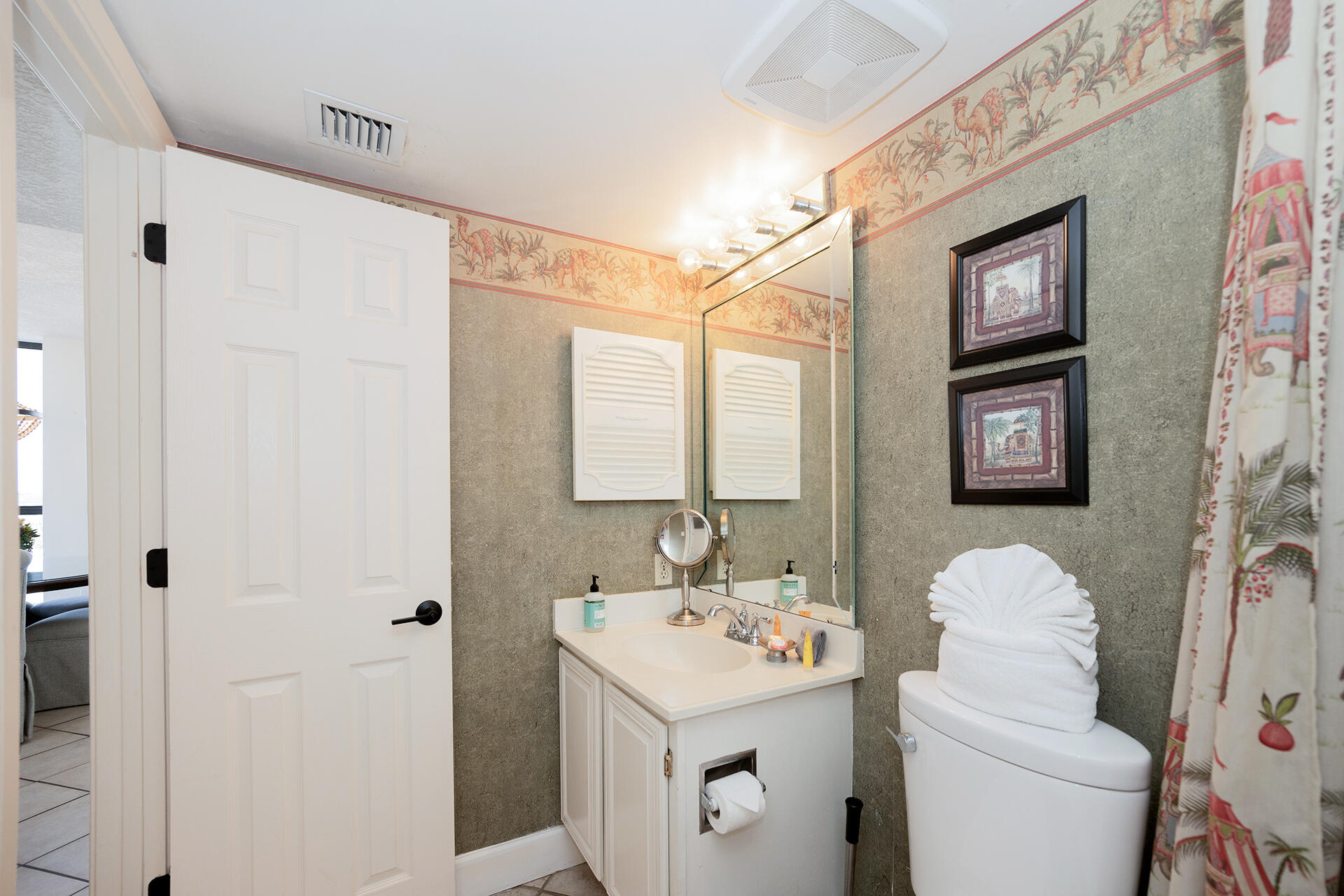 MAINSAIL CONDO PH 3 - Residential