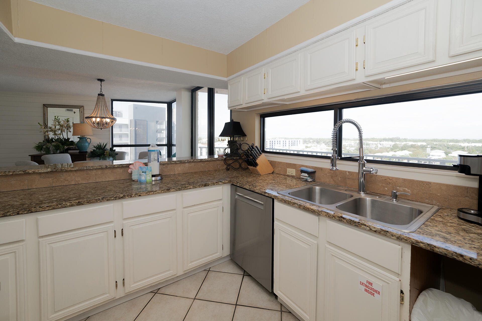 MAINSAIL CONDO PH 3 - Residential