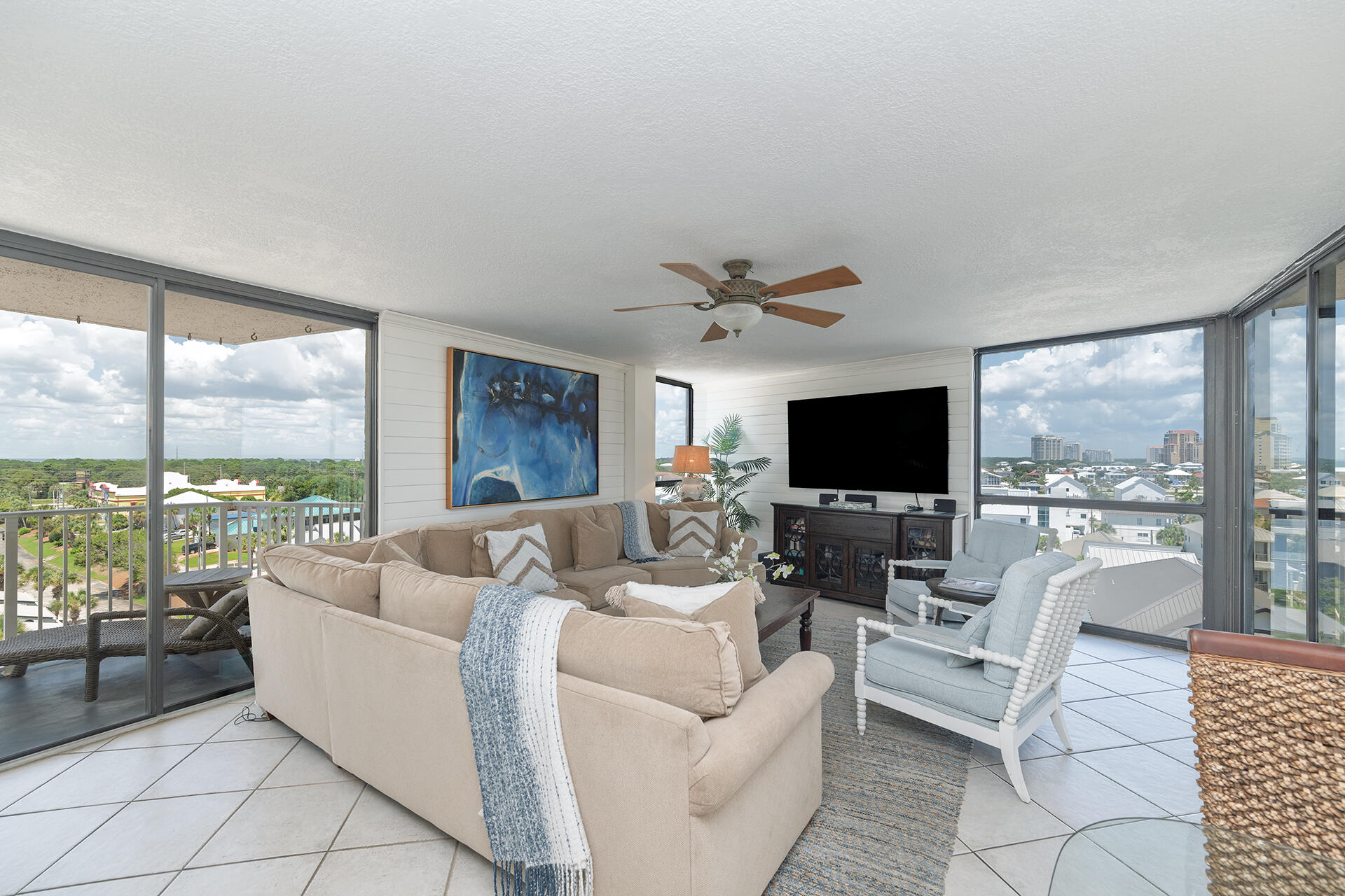 MAINSAIL CONDO PH 3 - Residential