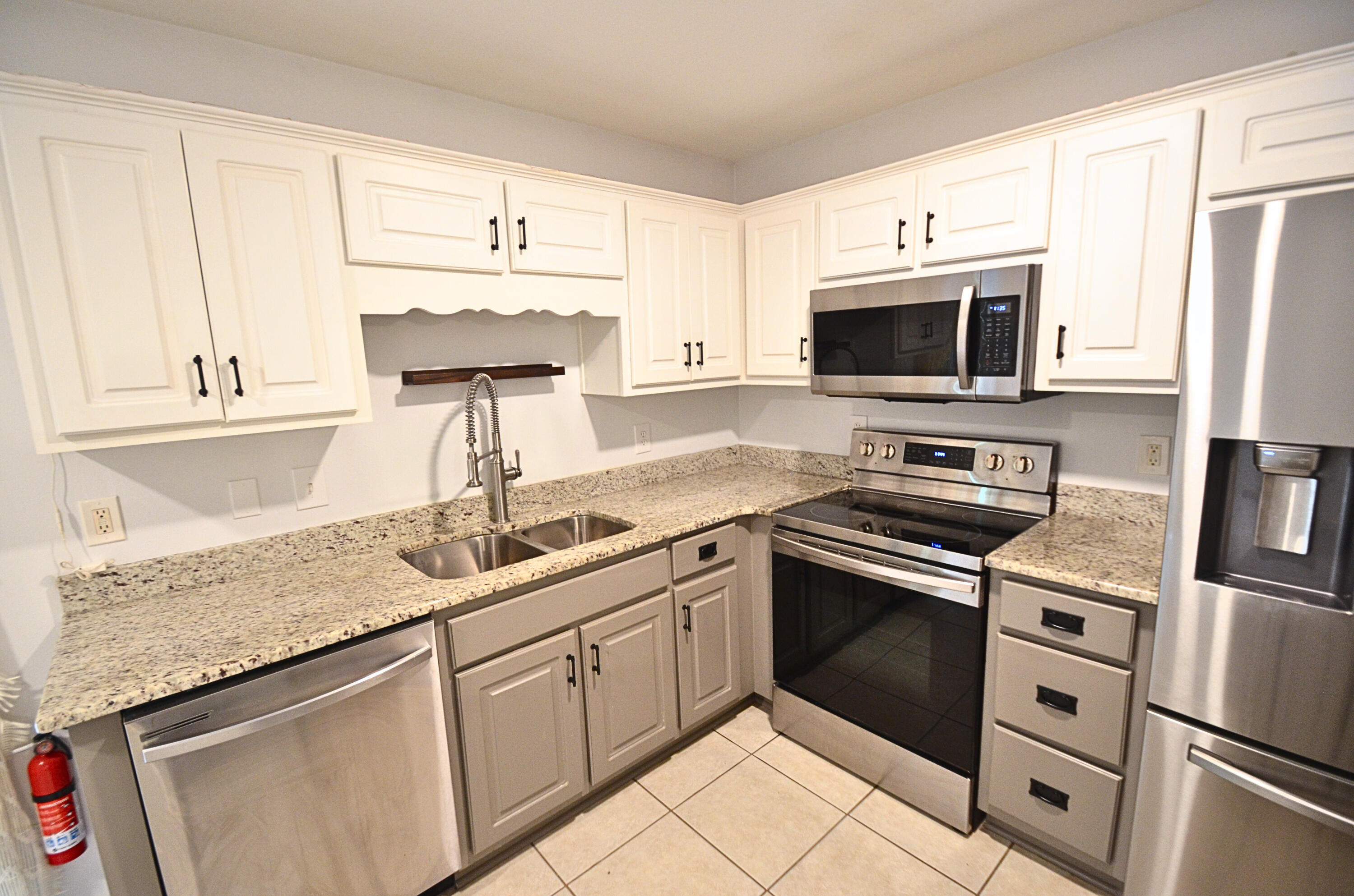 ANDALUSIA PLACE - Residential Lease