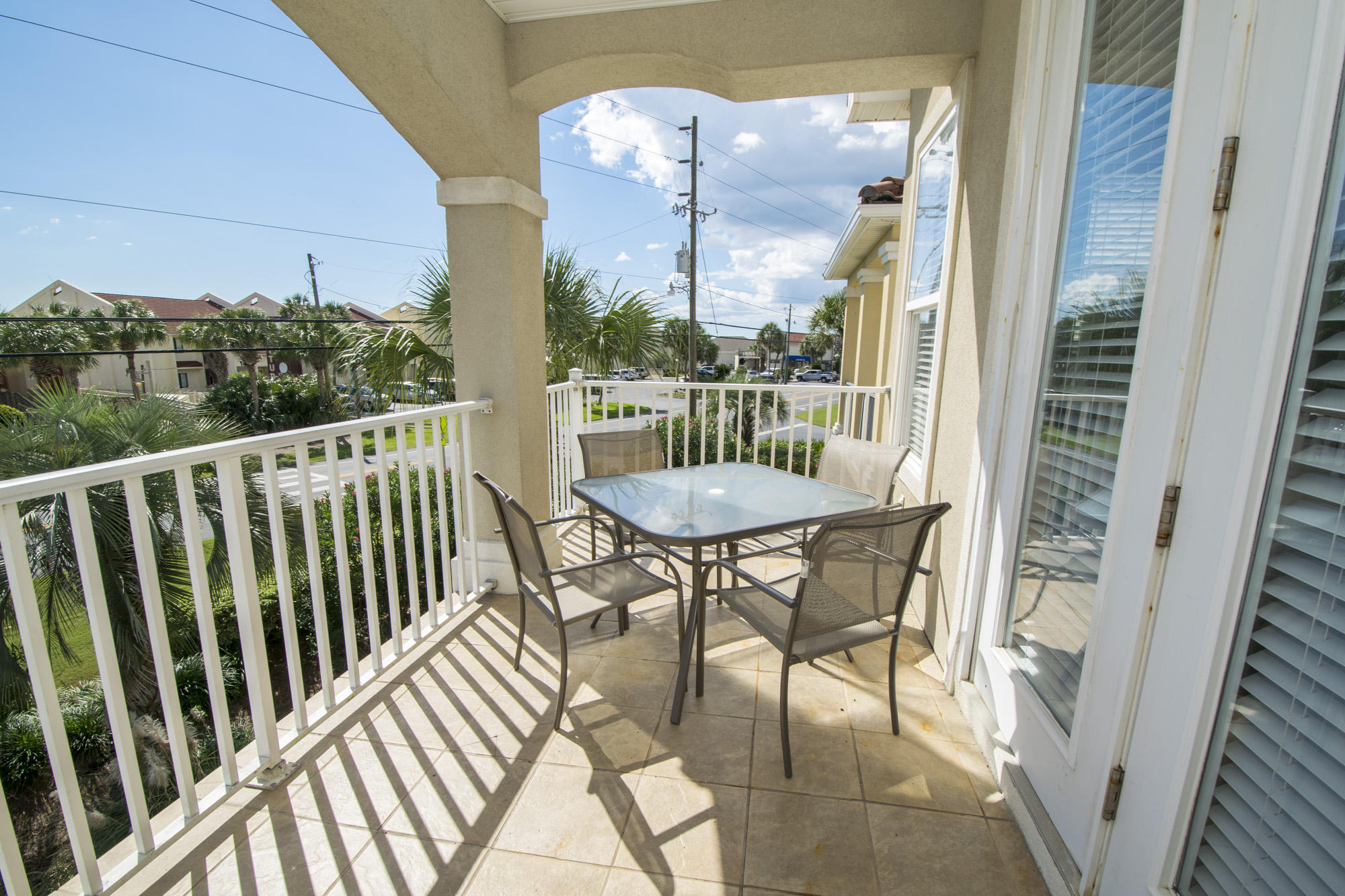 LA VALENCIA BEACH RESORT - Residential