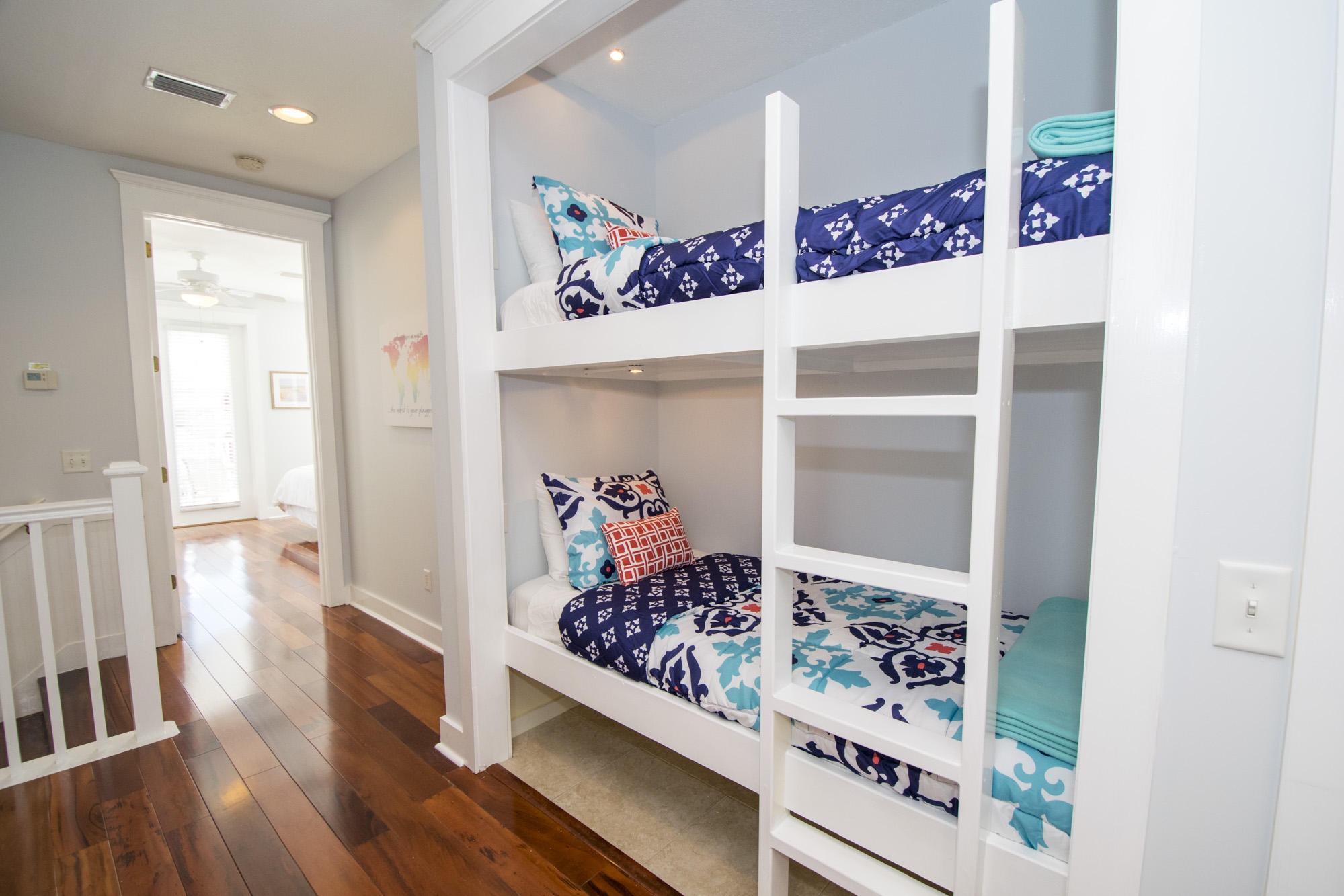 LA VALENCIA BEACH RESORT - Residential