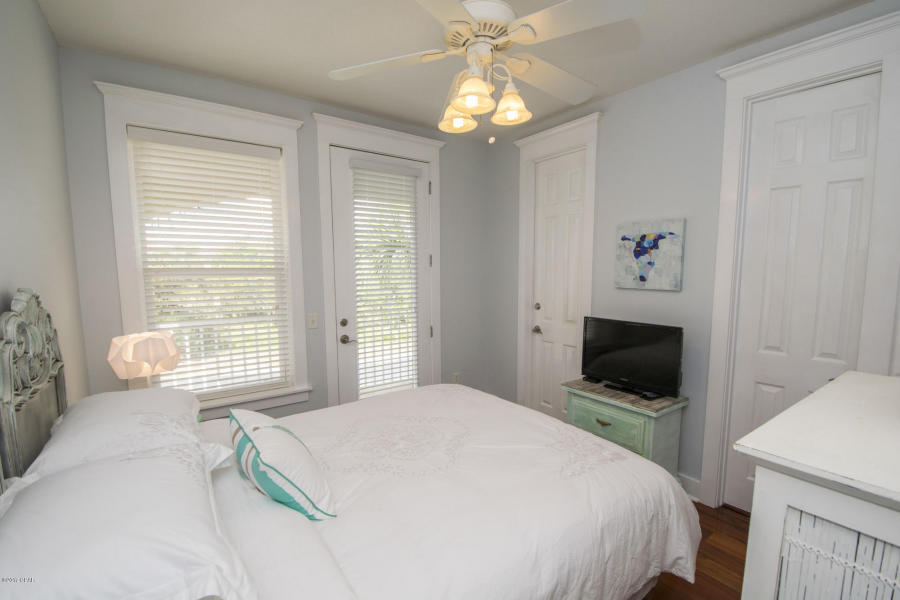 LA VALENCIA BEACH RESORT - Residential