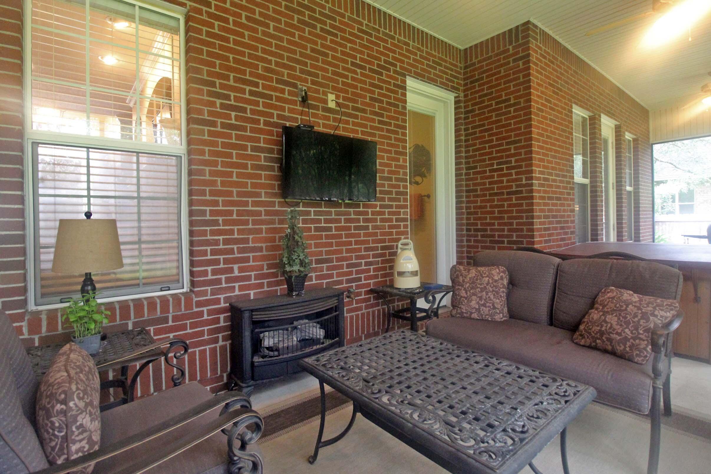 SWIFT CREEK PH VI - Residential