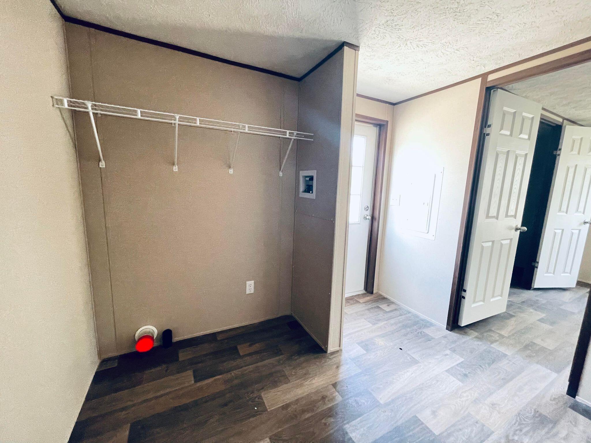 THE PINES S/D LOT 31 BLK 10 - Residential Lease