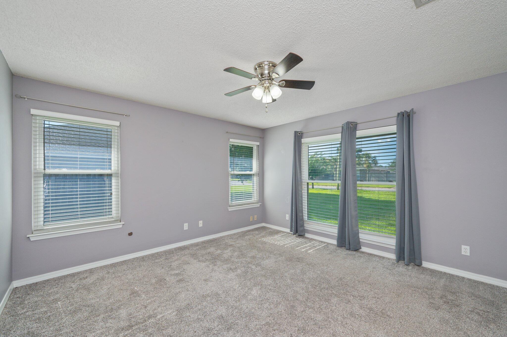 ROSS CROSSING - Residential