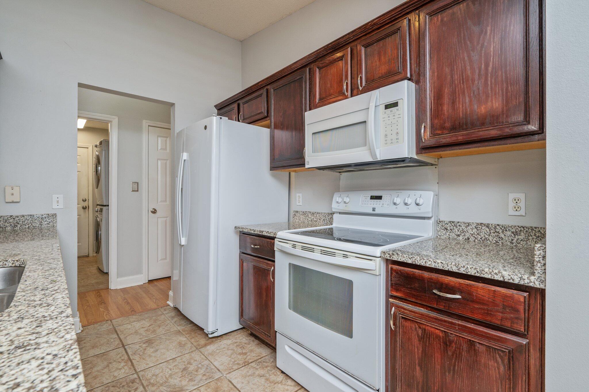 ROSS CROSSING - Residential