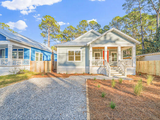 TOWN OF SANTA ROSA - Residential
