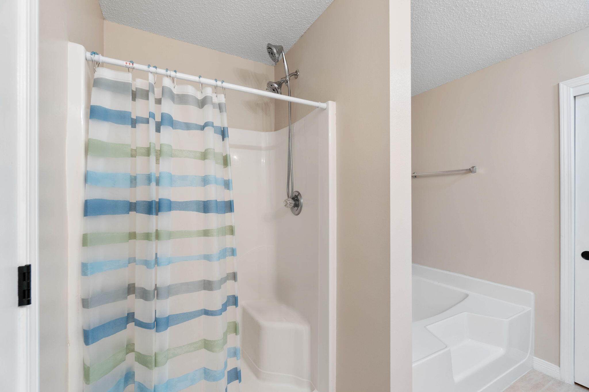 OLD BETHEL ESTATES PH I BLK C Lot 24 - Residential