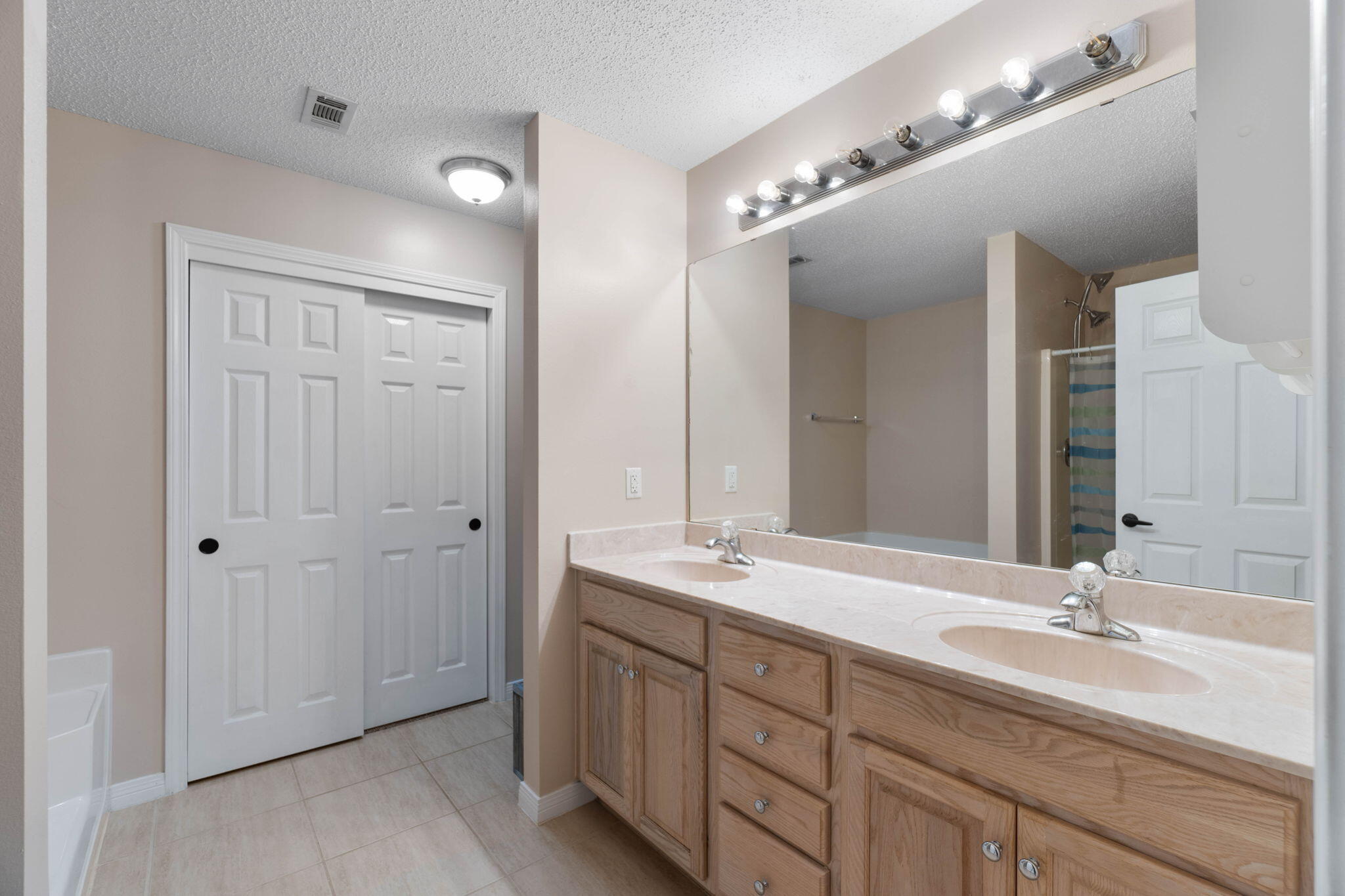 OLD BETHEL ESTATES PH I BLK C Lot 24 - Residential