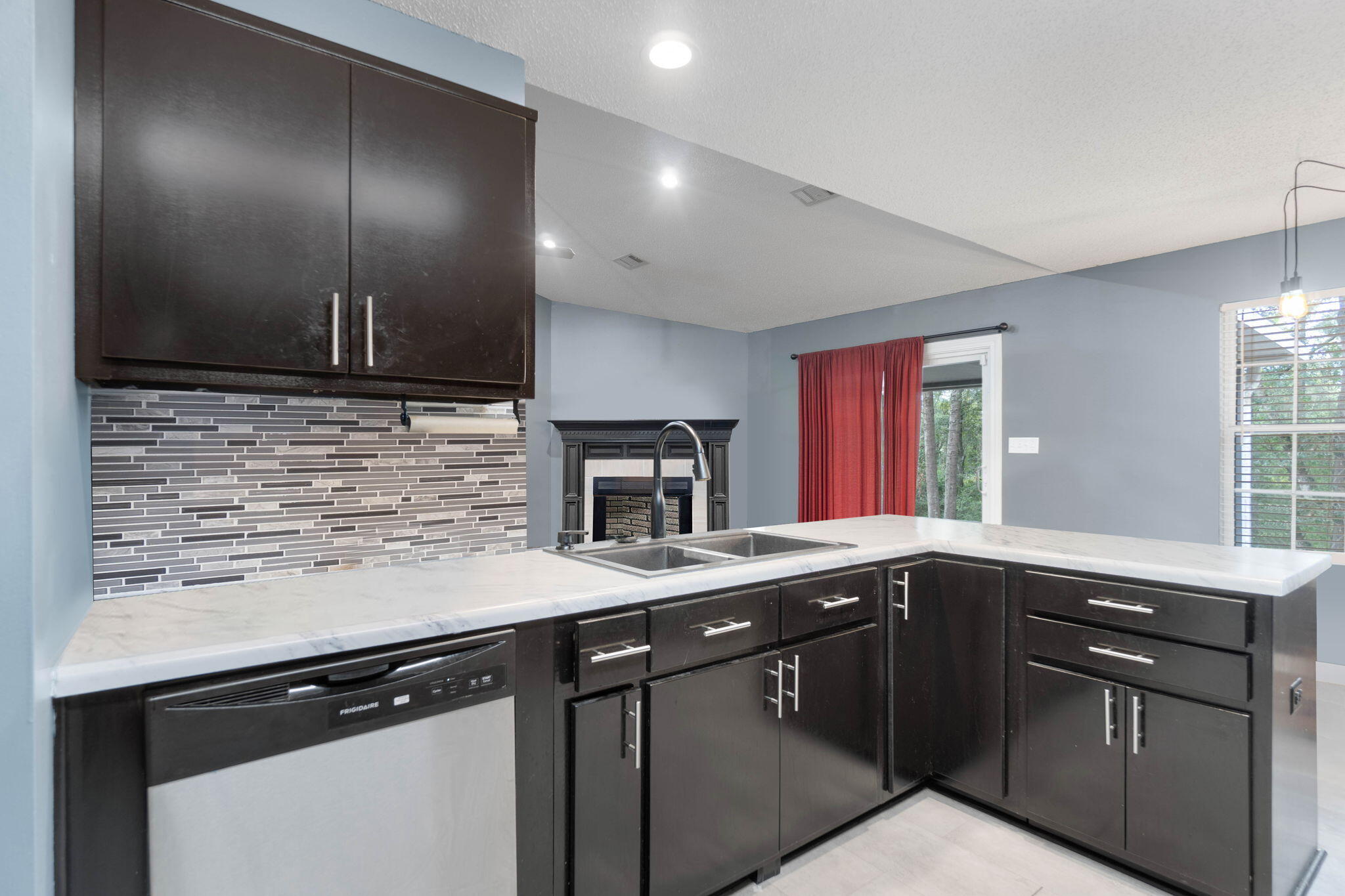 OLD BETHEL ESTATES PH I BLK C Lot 24 - Residential