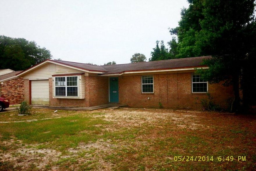 HUD Case 091409594, Insured Escrow (IE), Sold AS-IS with rights to inspection. Equal Housing Opportunity: HUD properties are offered for sale to qualified purchasers without regard to the prospective purchaser's race, color, religion, sex, disability, familial status, or national origin. 1128 sq ft, 3 beds / 2 baths, ceramic tile/carpet floors, standard tub/shower combo in Owners bath, galley kitchen, spacious yard. Home needs flooring, minor painting, electrical work, HVACrepair/replacement. More information can be obtained at HUD Homestore website.