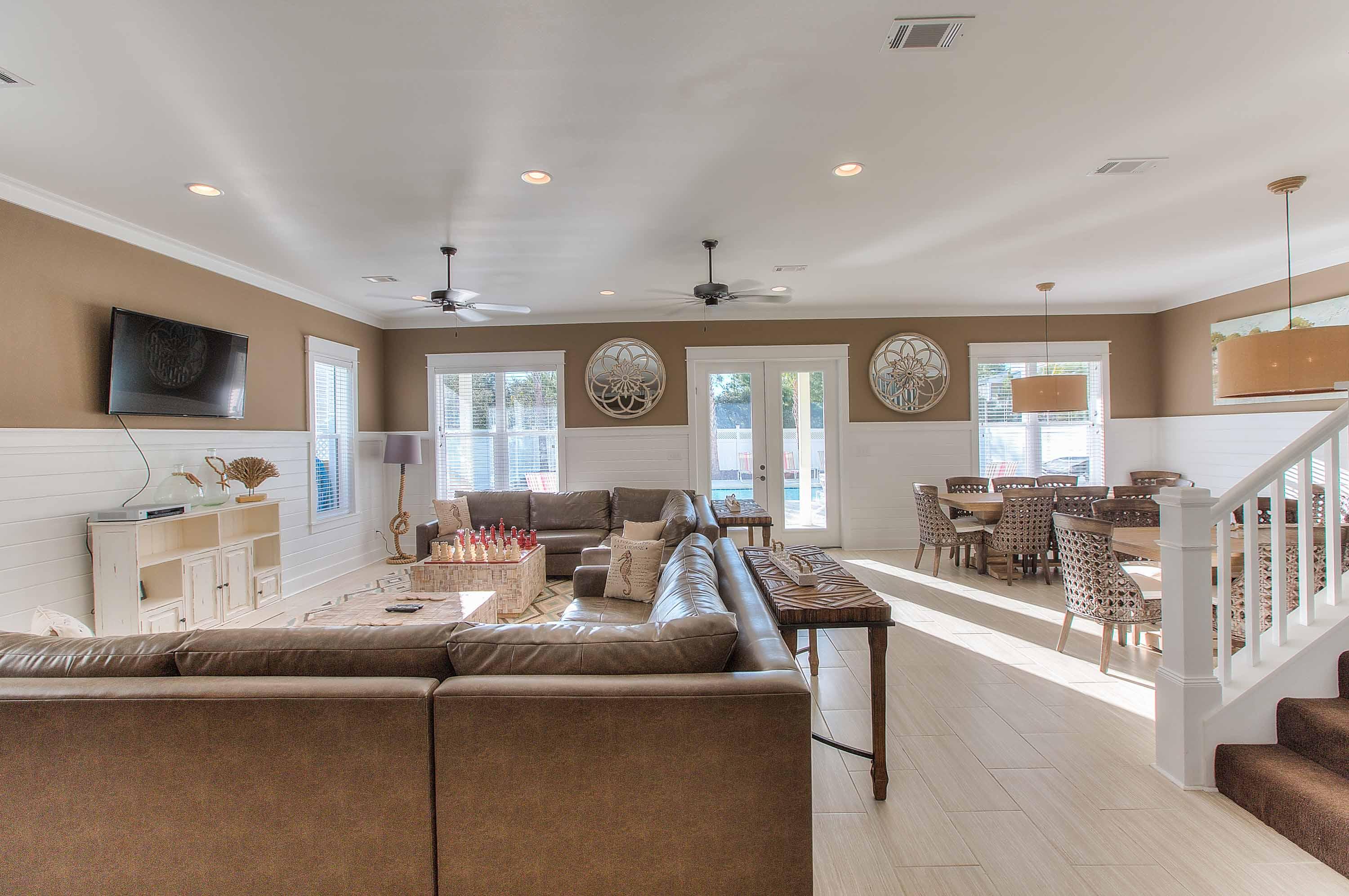 GULF SHORE MANOR - Residential