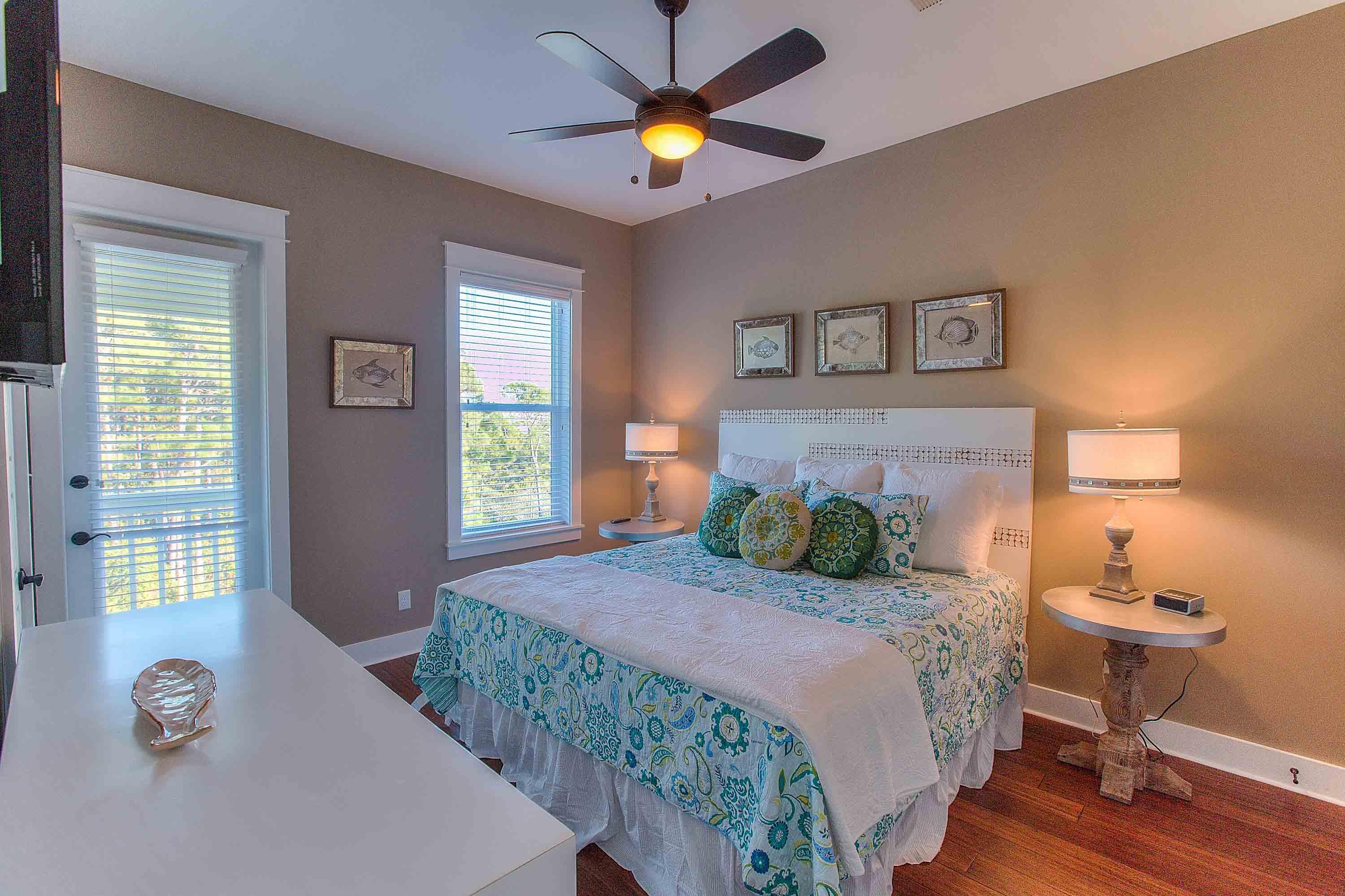 GULF SHORE MANOR - Residential