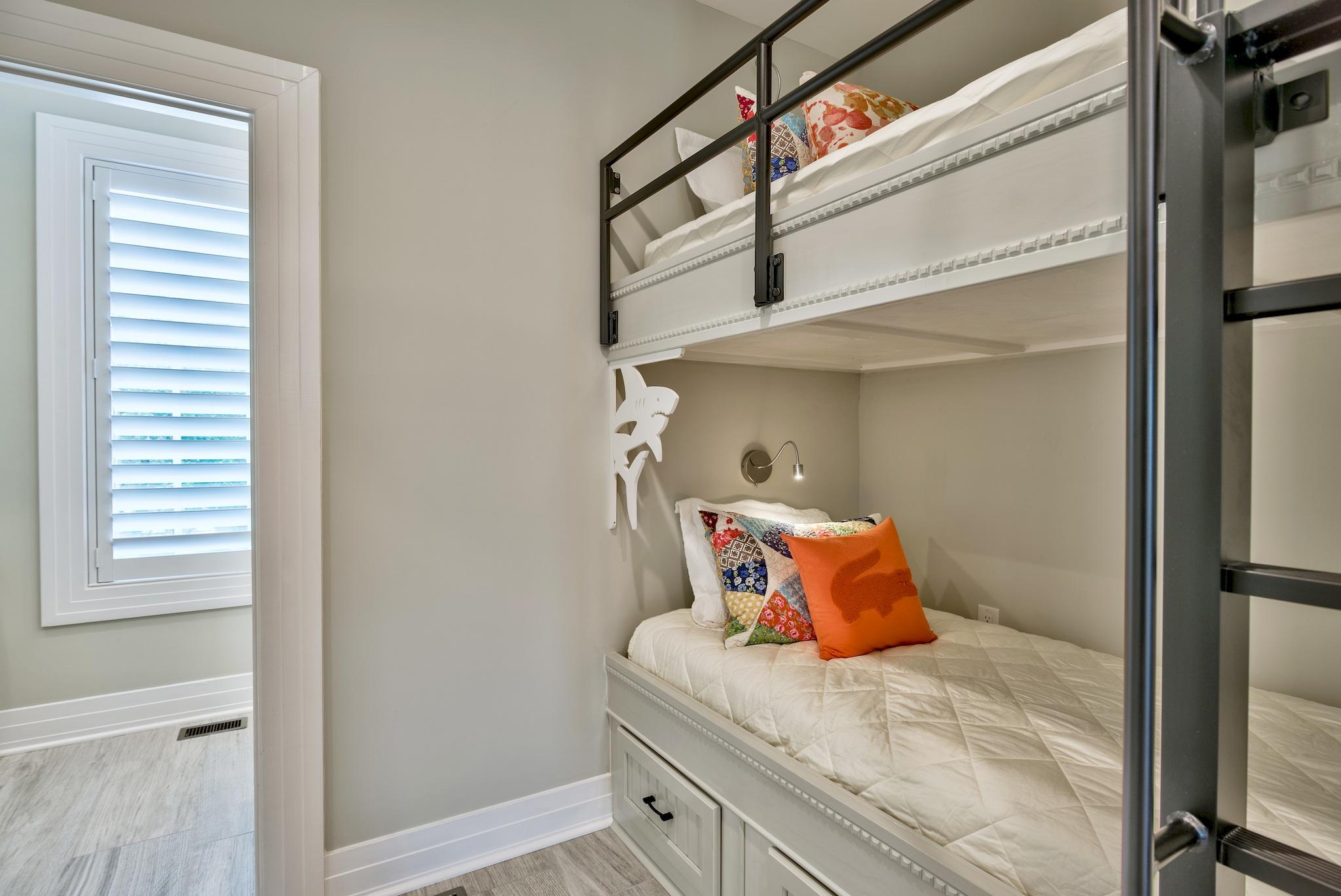 VILLAGE AT BLUE MOUNTAIN BEACH - Residential