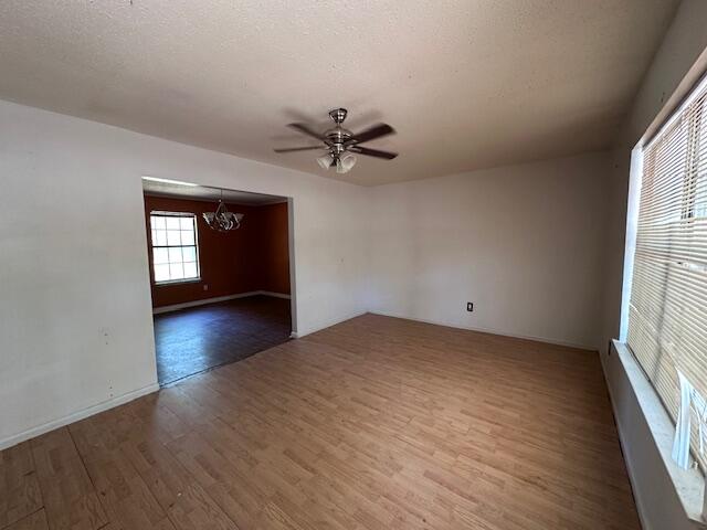 MORRIS ADDN TO CRESTVIEW - Residential
