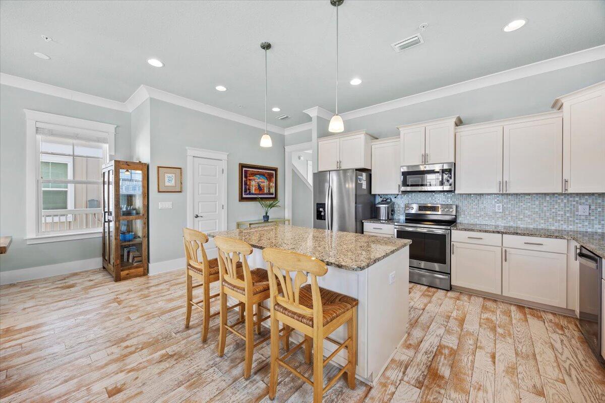 BY THE SEA - Residential