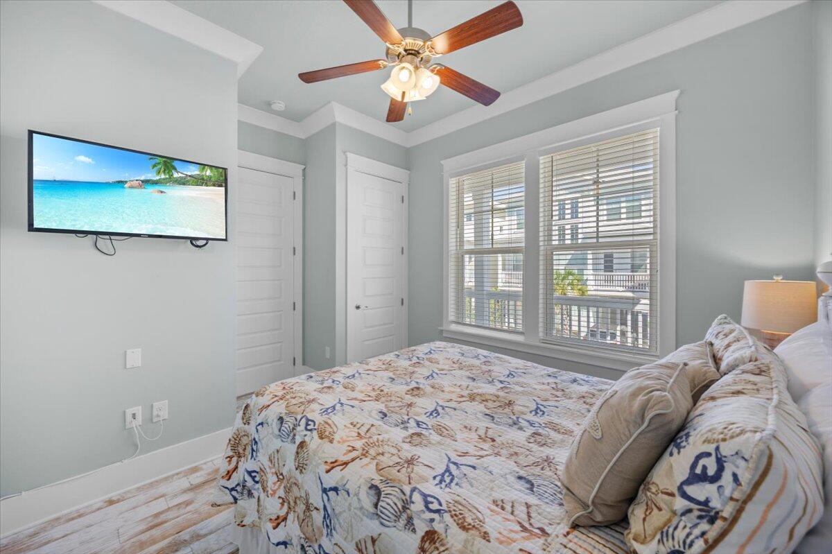 BY THE SEA - Residential