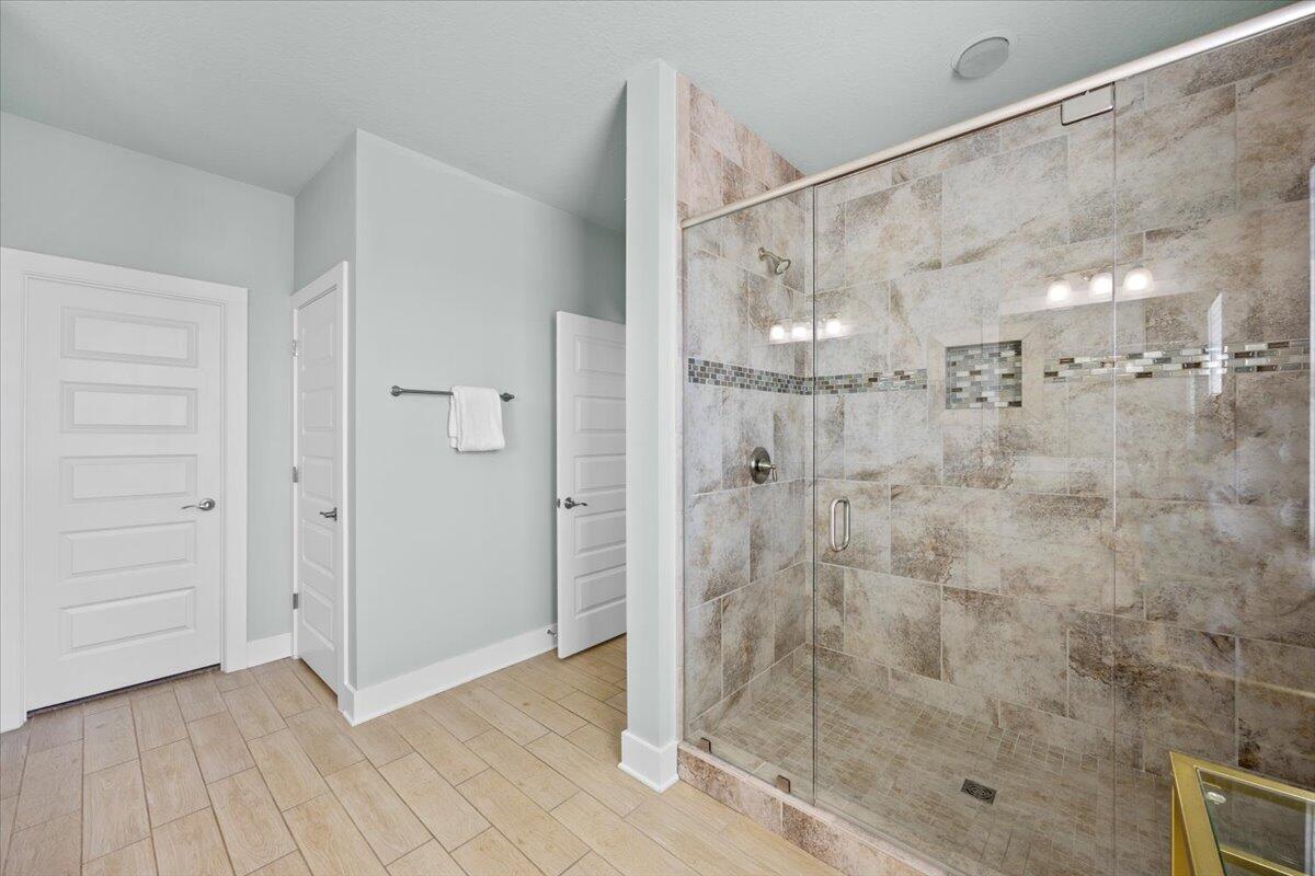 BY THE SEA - Residential