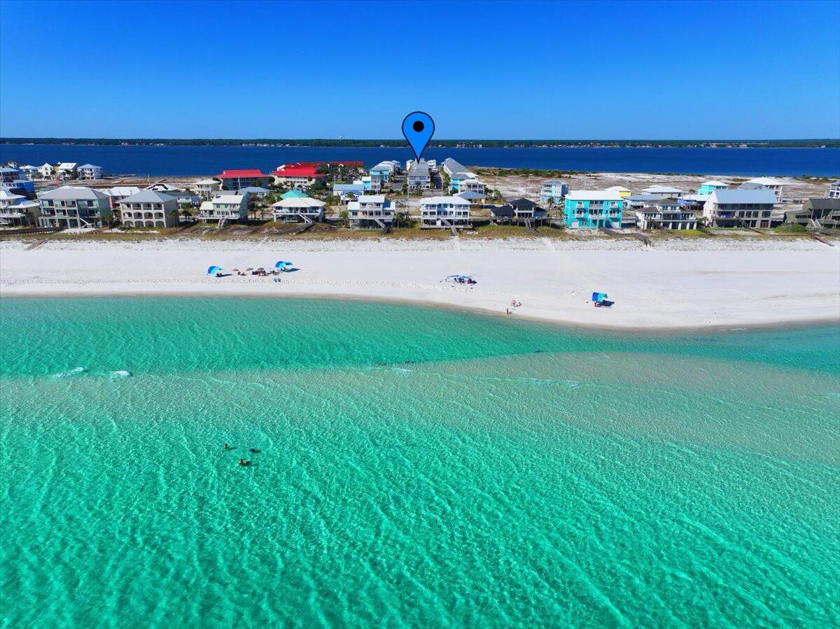 BY THE SEA - Residential