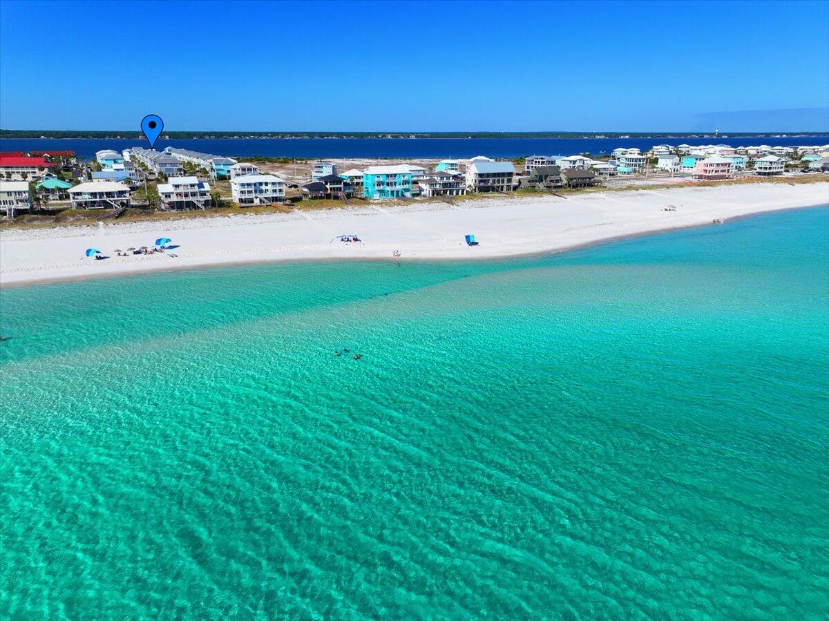 BY THE SEA - Residential