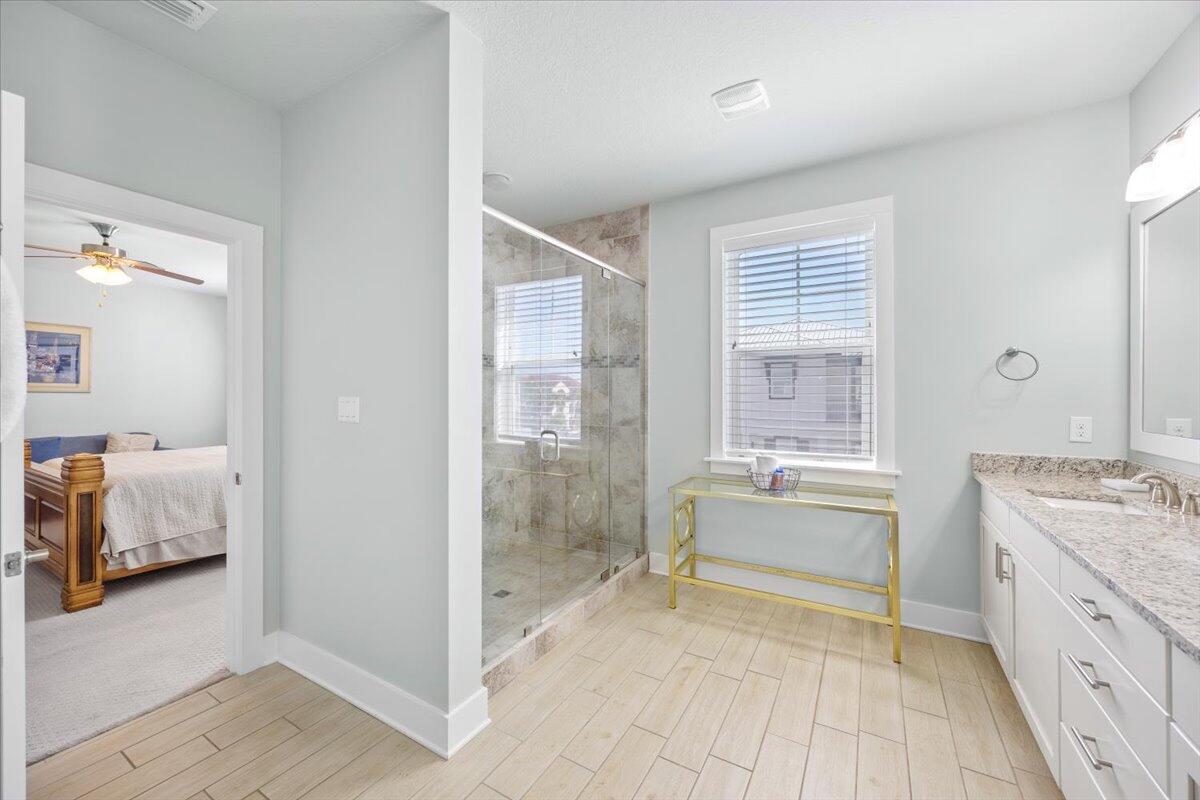 BY THE SEA - Residential