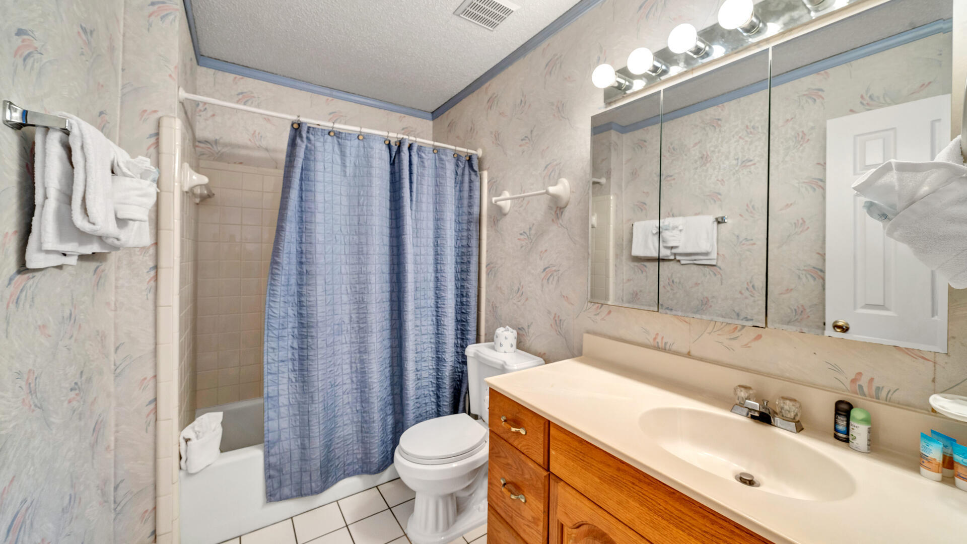 CHATEAU LA MER CONDO - Residential