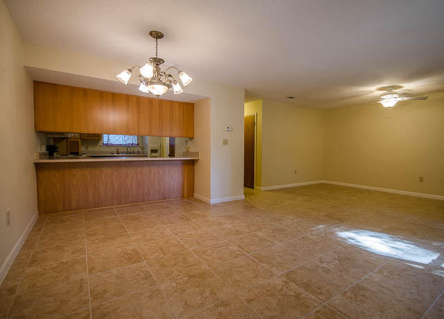 PINE SHADOWS T/H - Residential