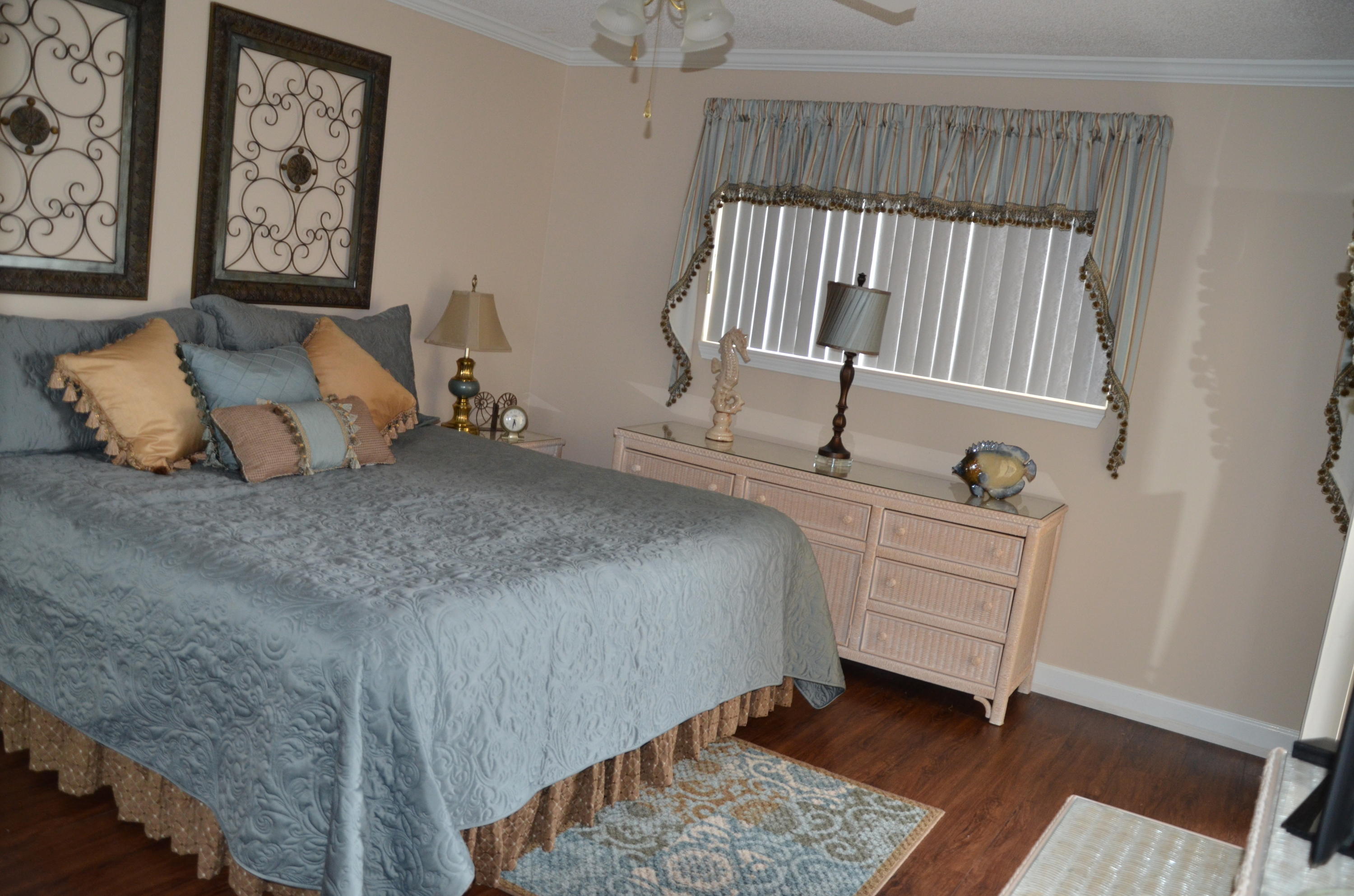 REGENCY TOWERS CONDO - Residential