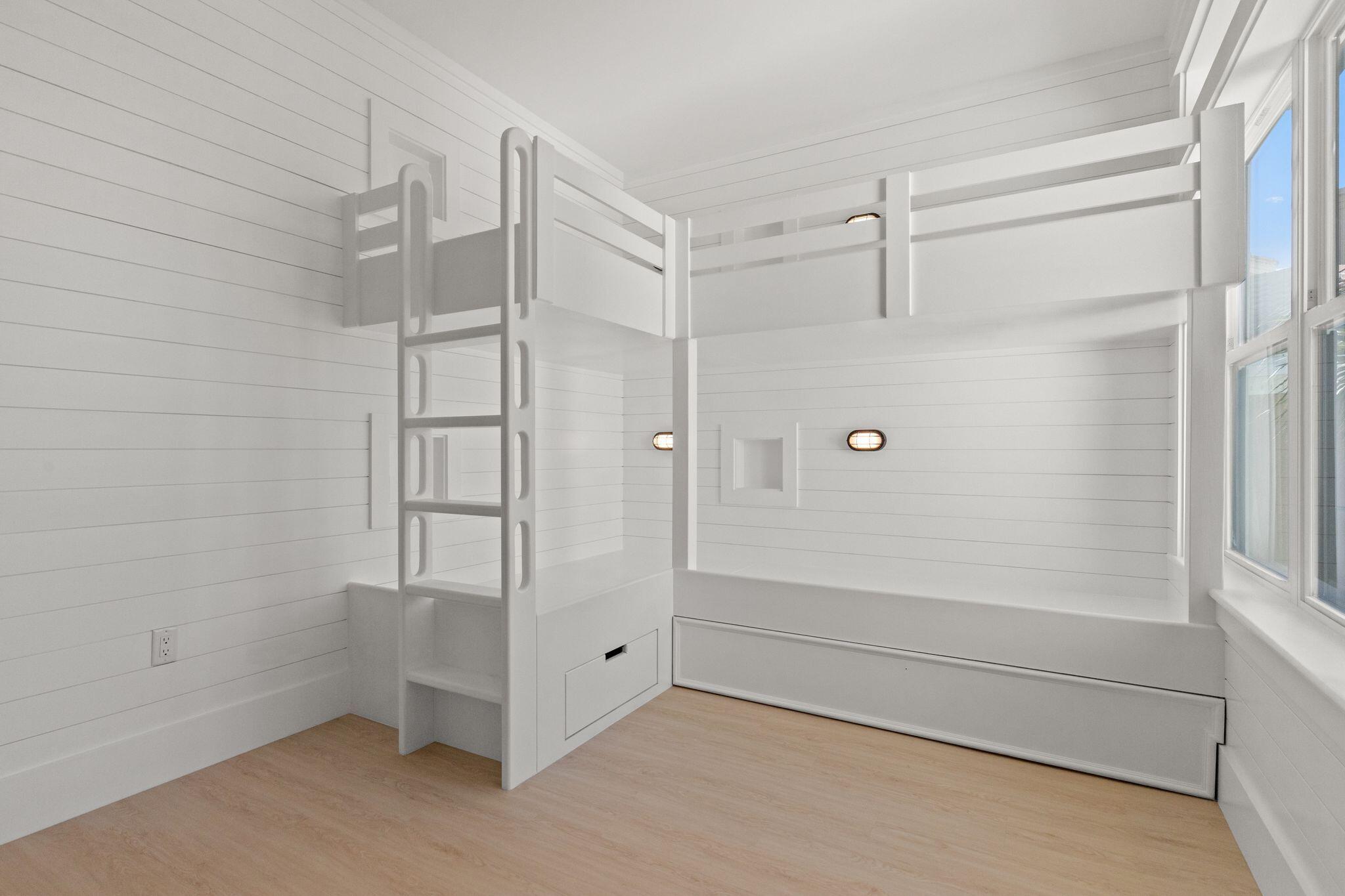 TERRA COTTA TERRACE - Residential