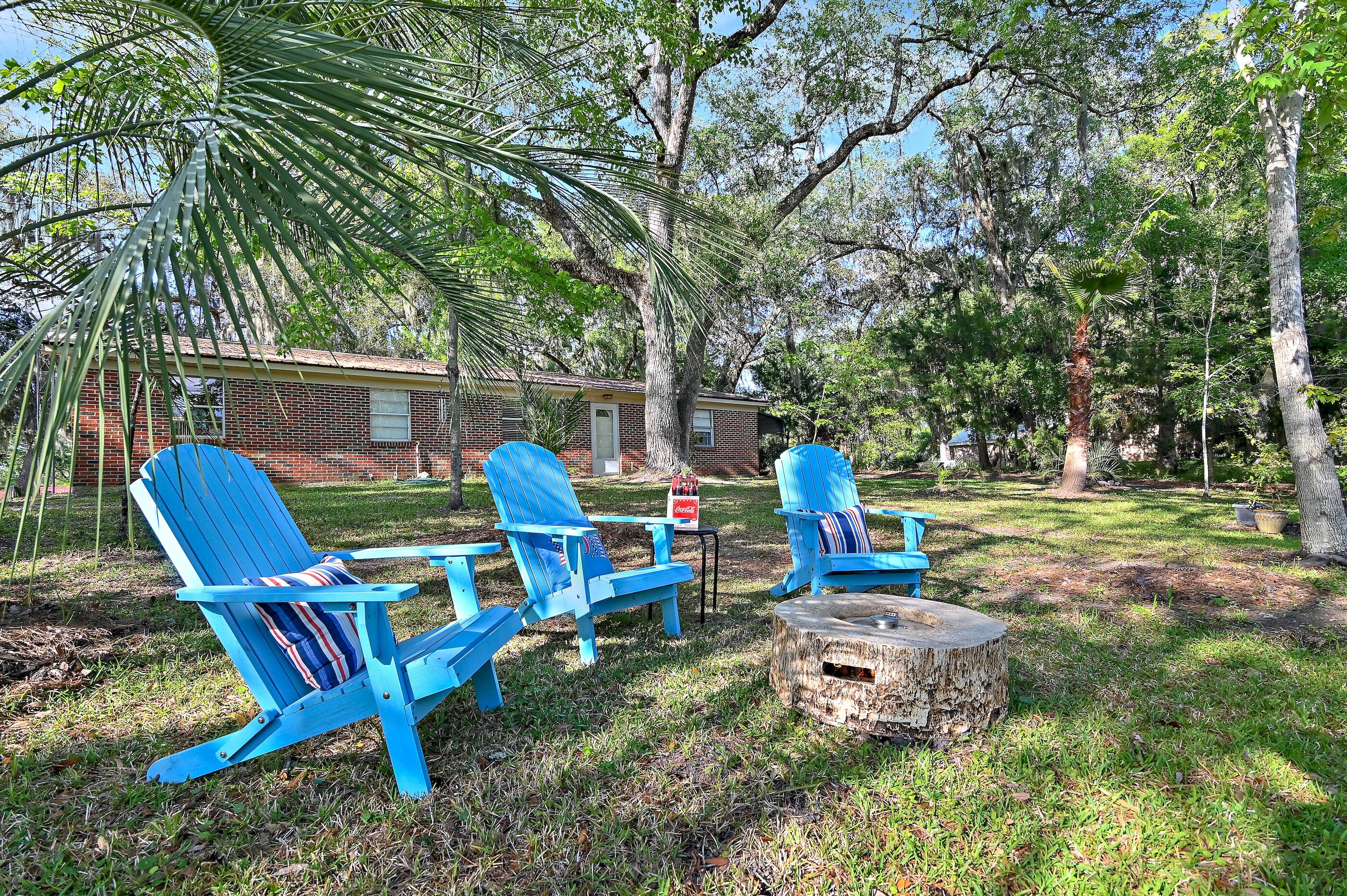 TWIN OAKS 1ST ADDN - Residential