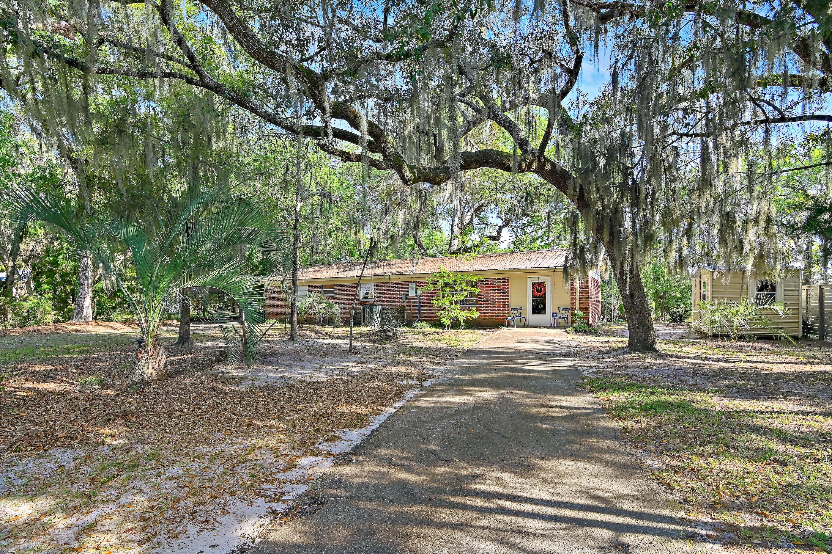 TWIN OAKS 1ST ADDN - Residential