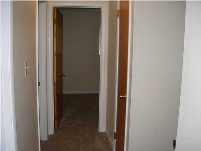 ROCKY BAYOU T/H - Residential Lease