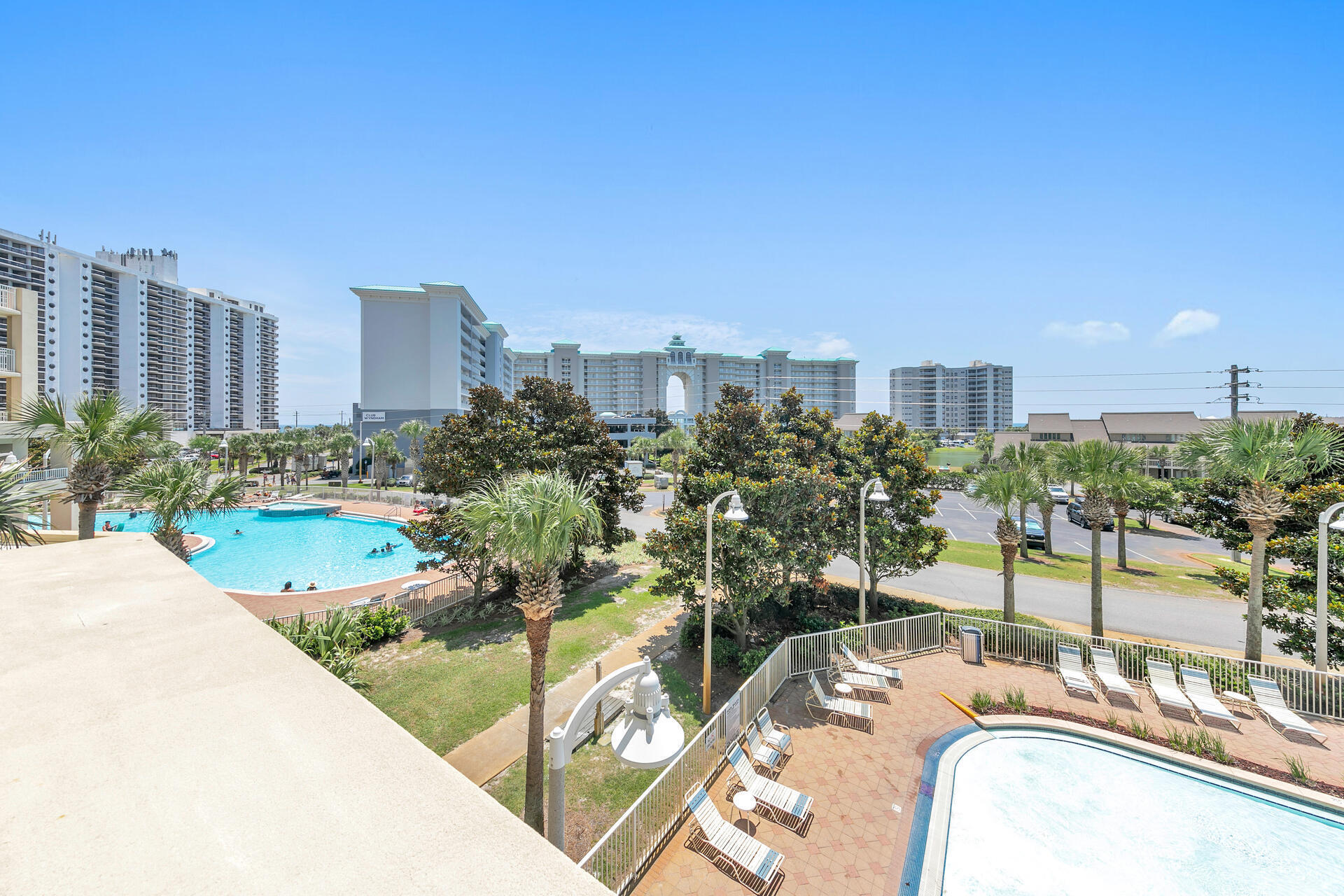 ARIEL DUNES II - Residential