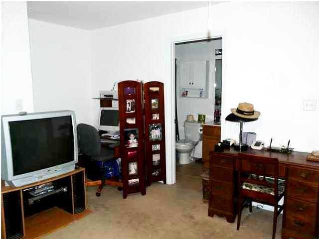 CIRCLE PARK CONDOMINIUMS - Residential