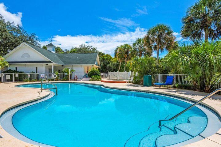 THE FLORIDA CLUB - Residential