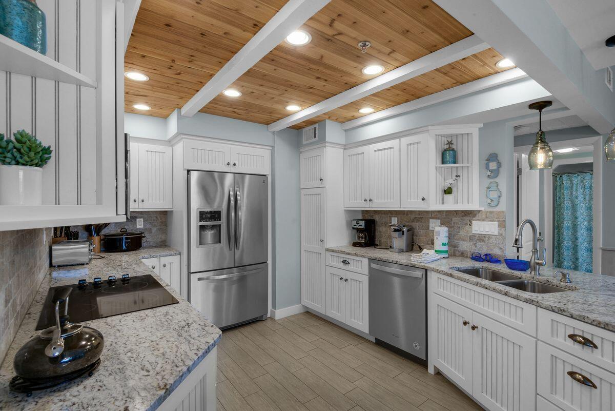HIGH POINTE RESORT CONDO - Residential