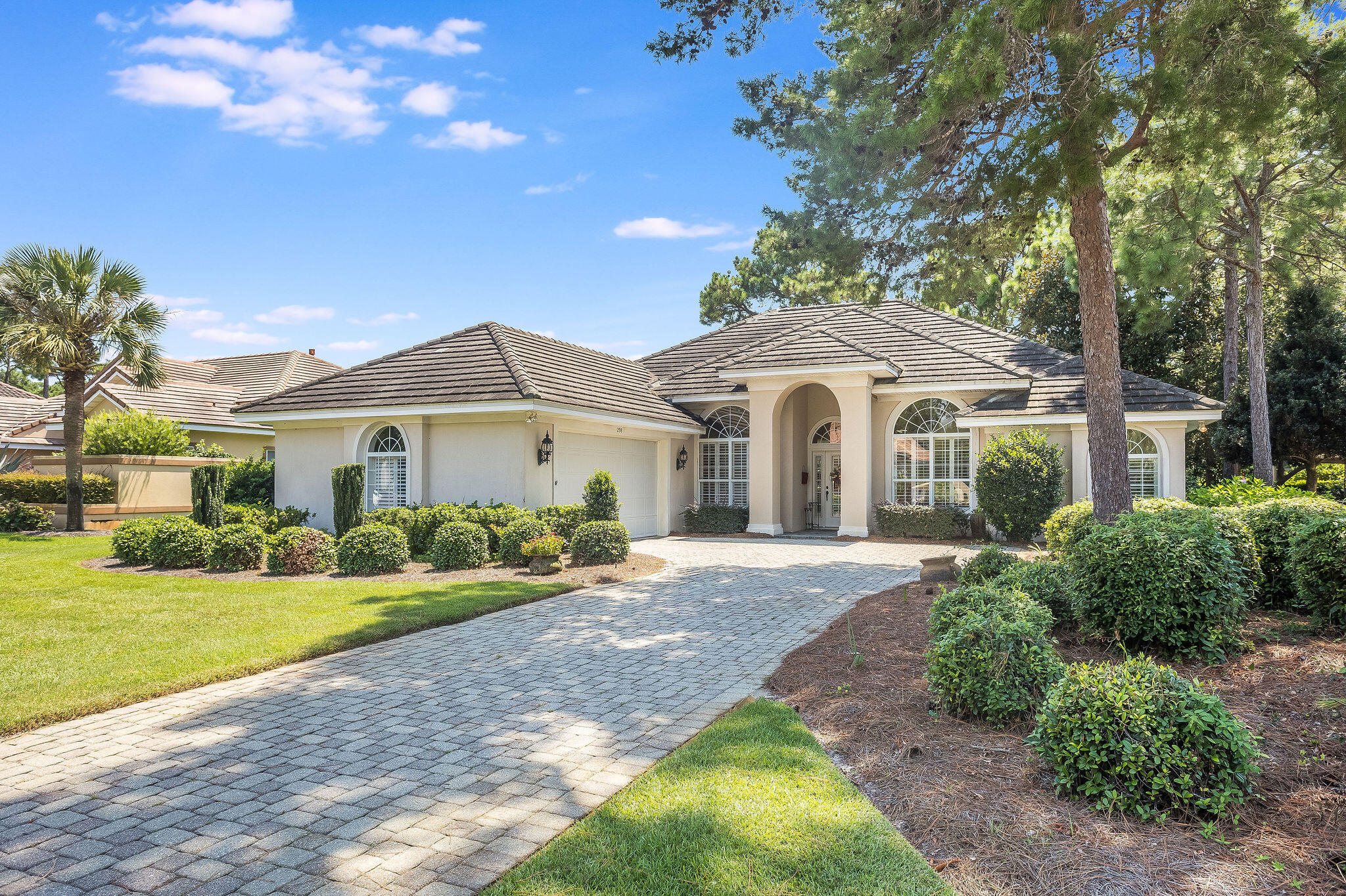 Lovely Home in Emerald Bay in gated golf course community. 3 bedrooms, 2 baths, pool, and much more!