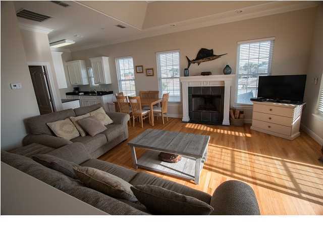 BAHAMA BEACH - Residential