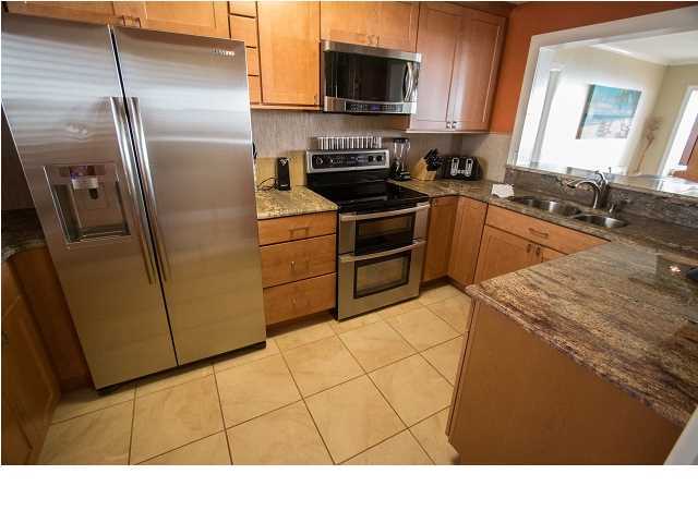 BAHAMA BEACH - Residential