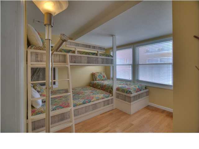 BAHAMA BEACH - Residential