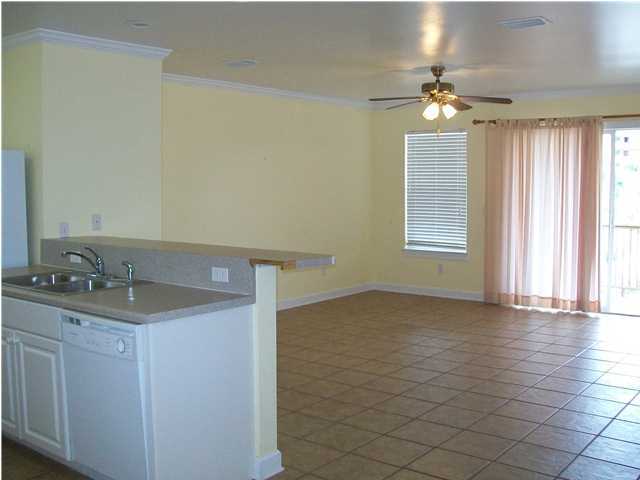 KISKA BEACH - Residential Lease