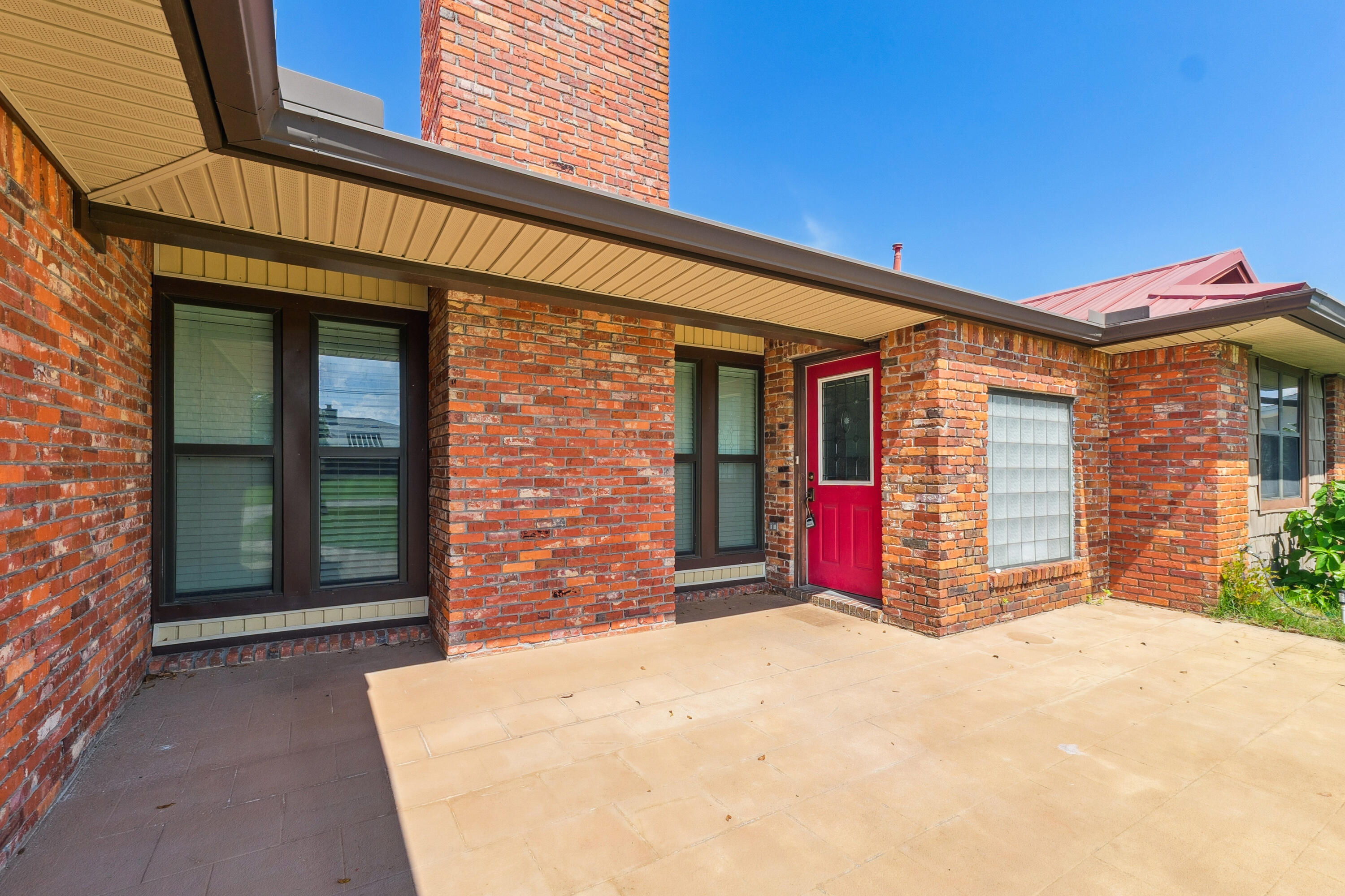 NORTHRIDGE - Residential