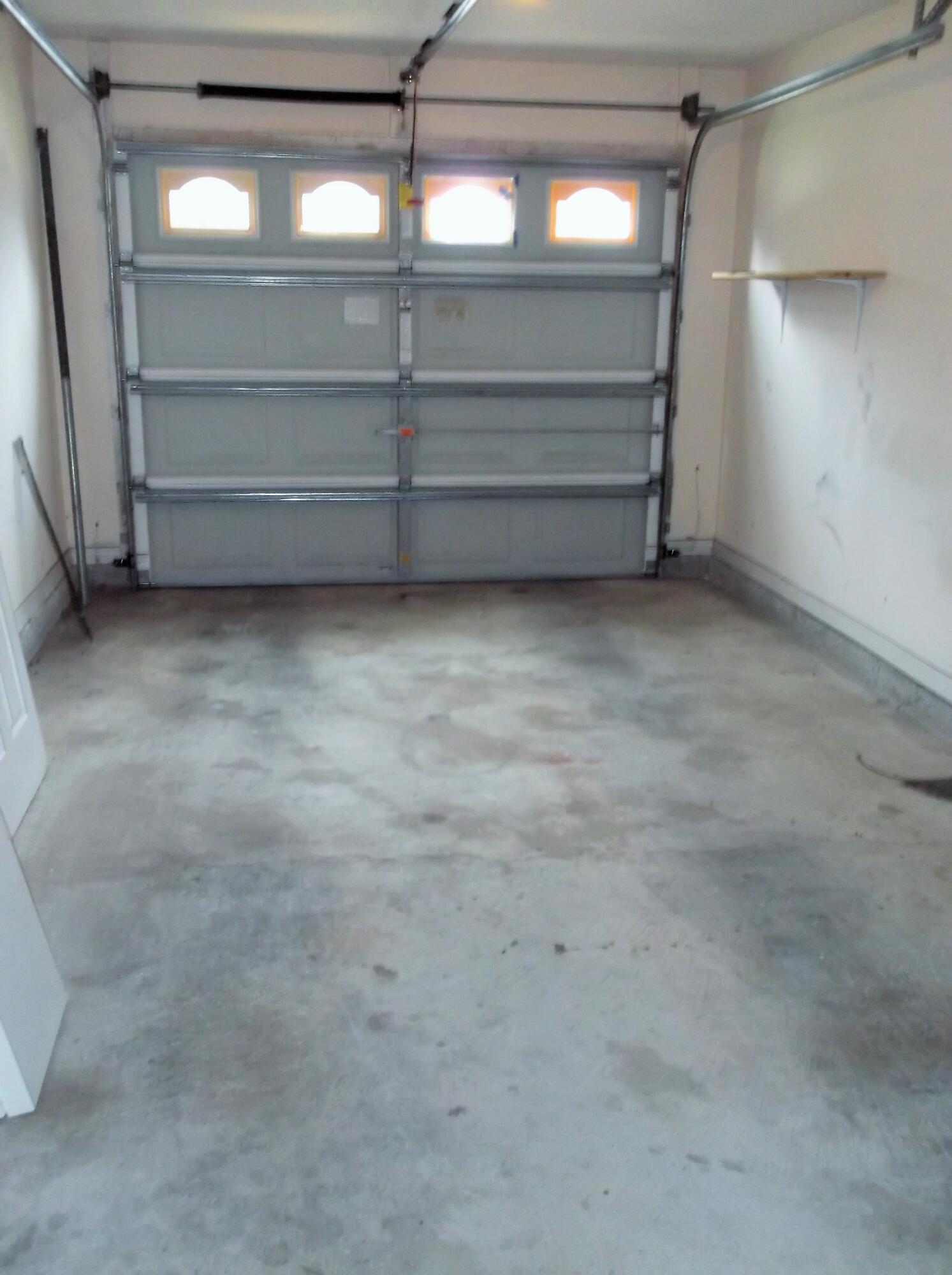 SHANYN TAYLOR OAKS - Residential Lease