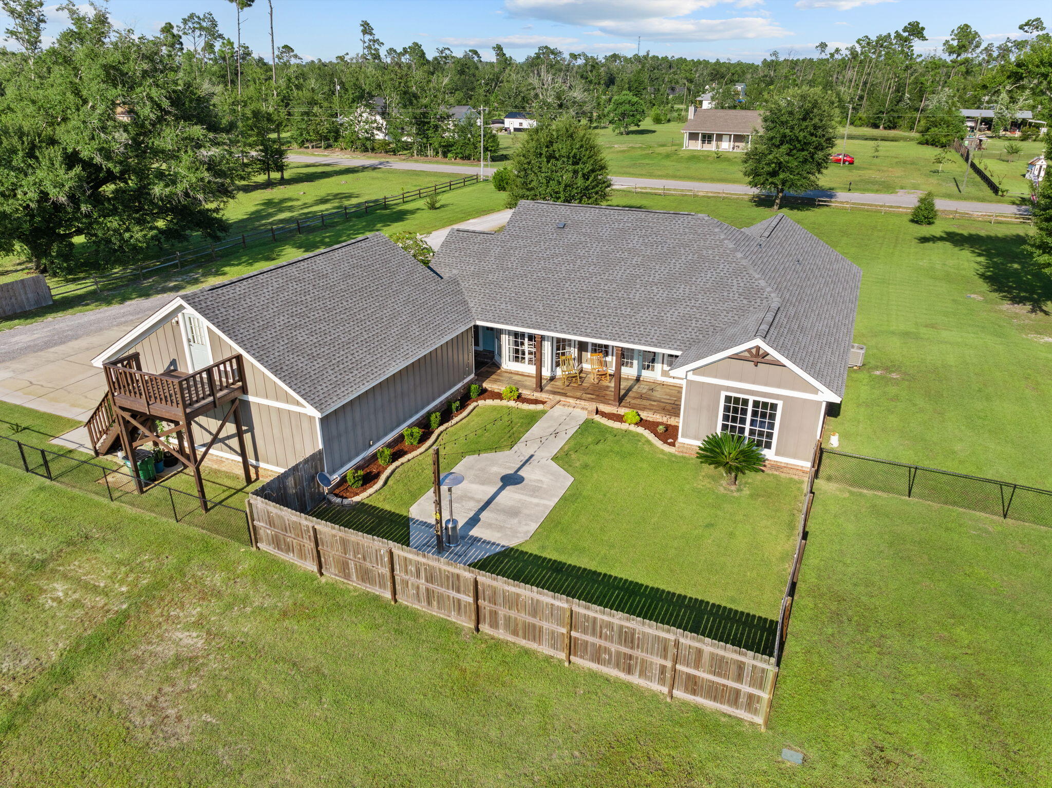 NO RECORDED SUBDIVISION - Residential