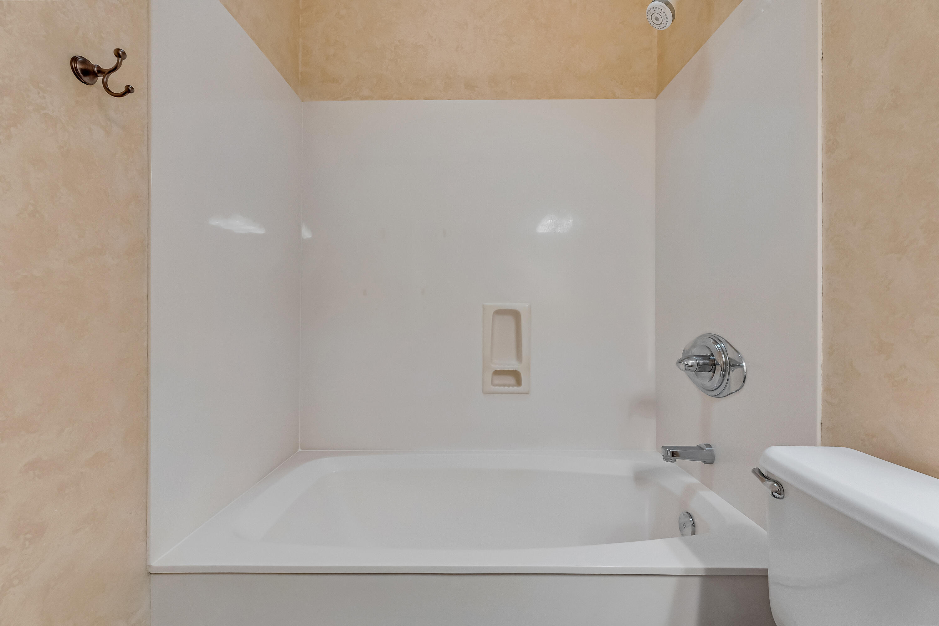 DANA POINTE - Residential Lease